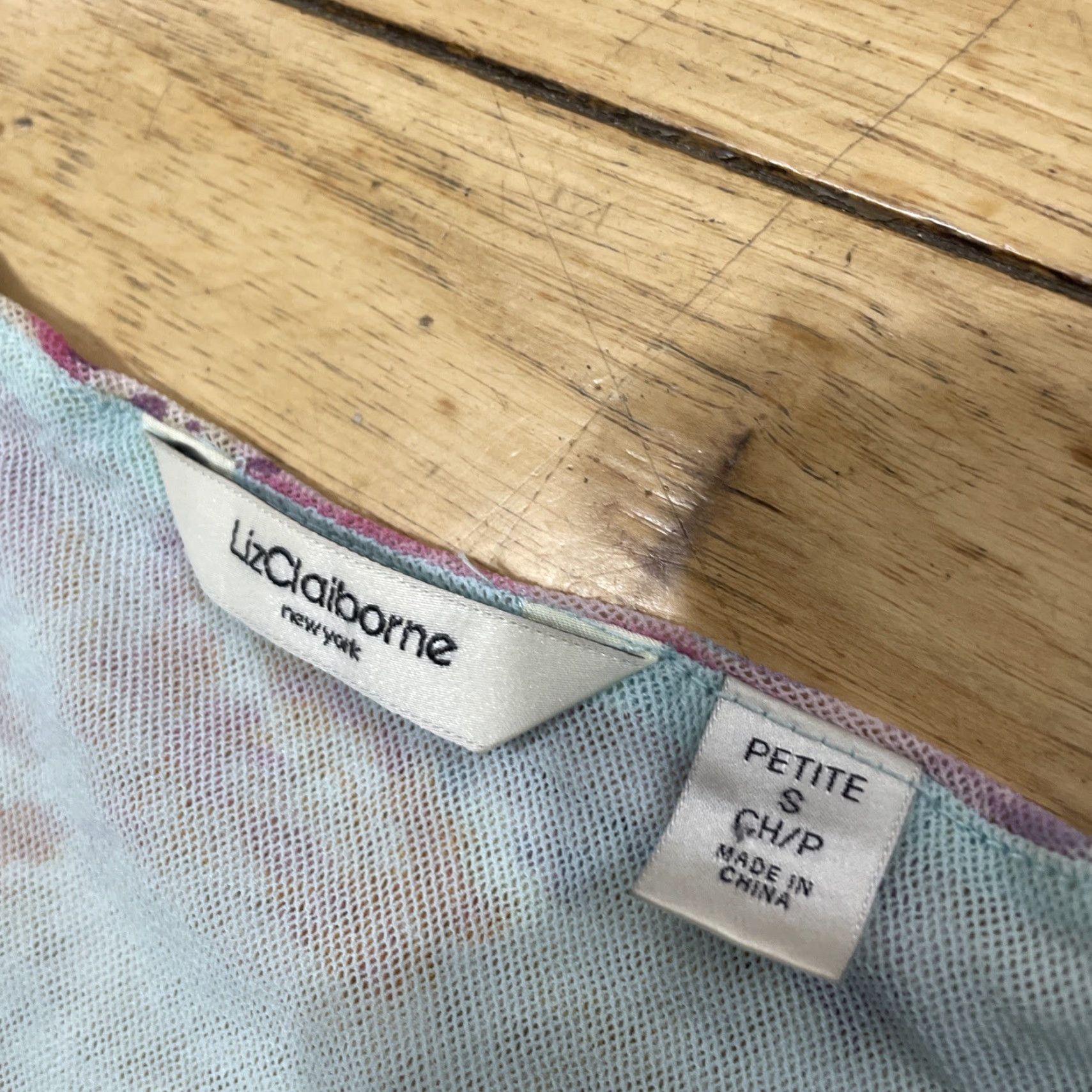 Liz Claiborne Liz Claiborne Hippie Floral Top Woman Petite S Blue Floral Stretch Layered Lined Shirt Womens Size S / US 4 / IT 40 - 6 Thumbnail