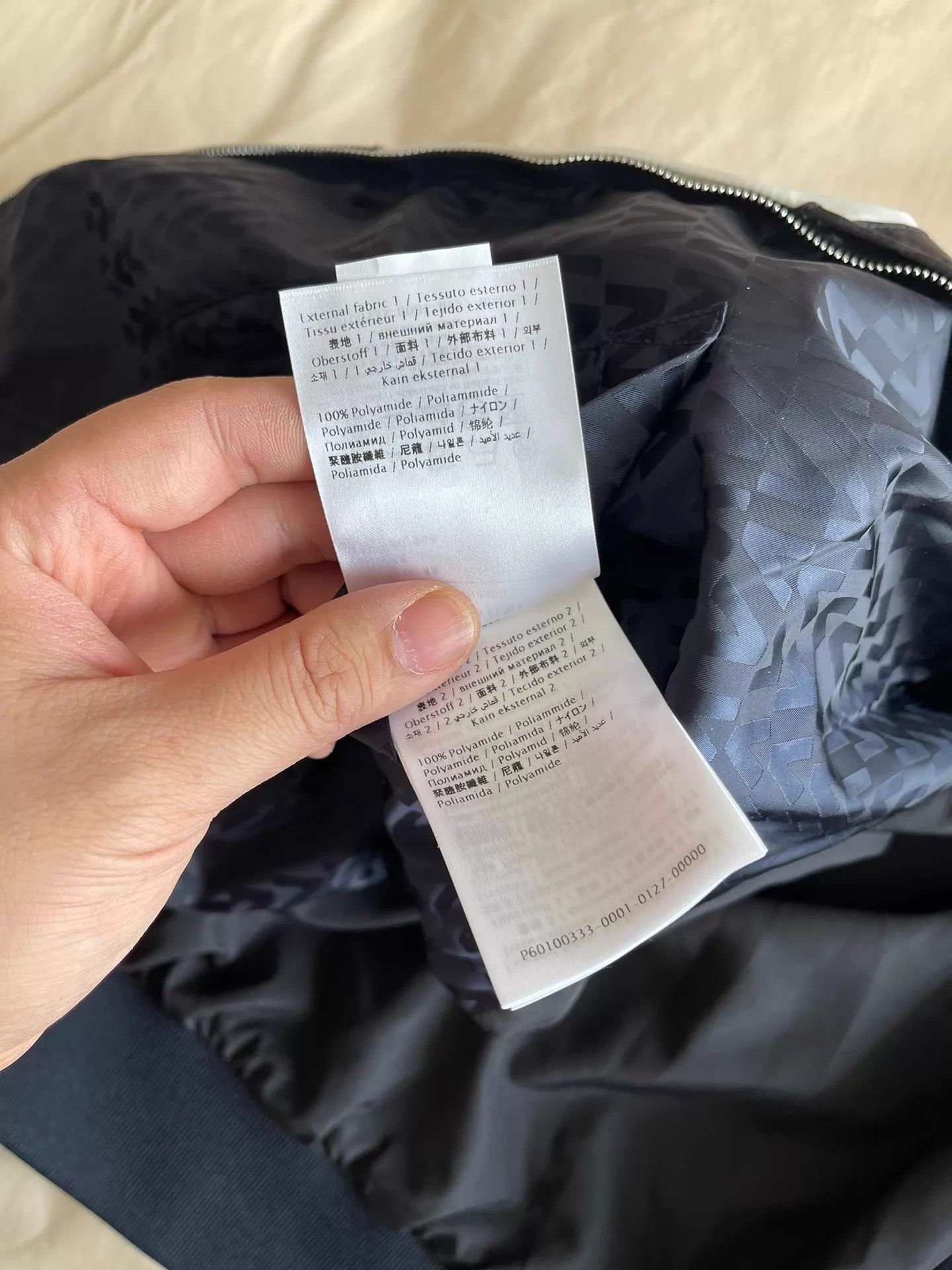 Valentino Valentino New Full Logo 48 Oversized Reflective Jkt Size US M / EU 48-50 / 2 - 8 Thumbnail