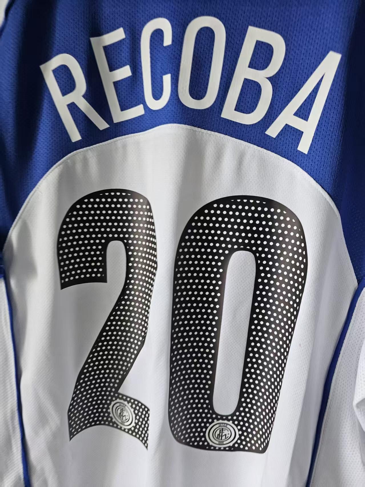 Other Inter Milan 20 Álvaro Recoba Jersey White Vintage Size US M / EU 48-50 / 2 - 5 Thumbnail