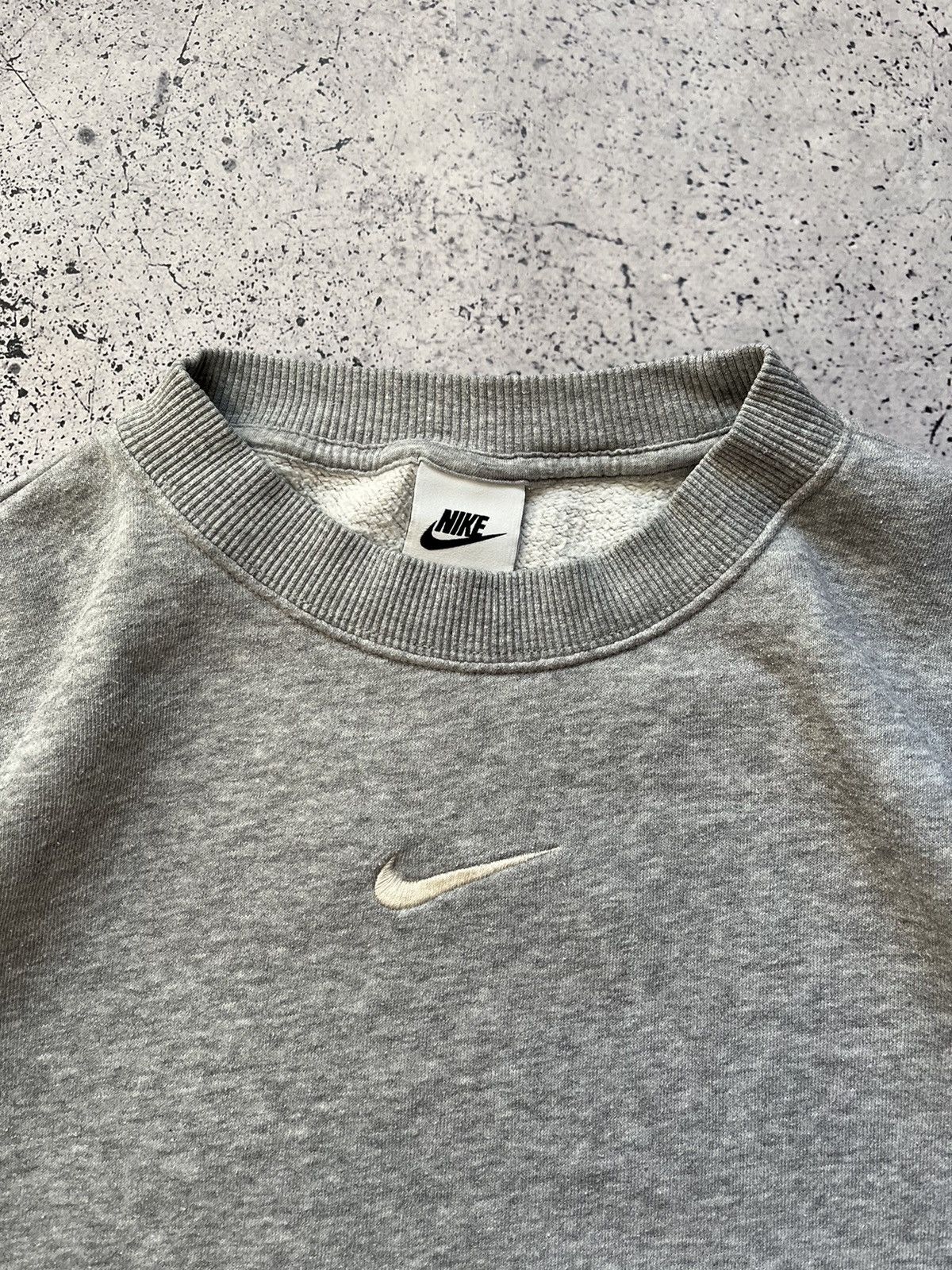 Nike Vintage Nike Center Swoosh Sweatshirt Crewneck USA Size US S / EU 44-46 / 1 - 4 Thumbnail