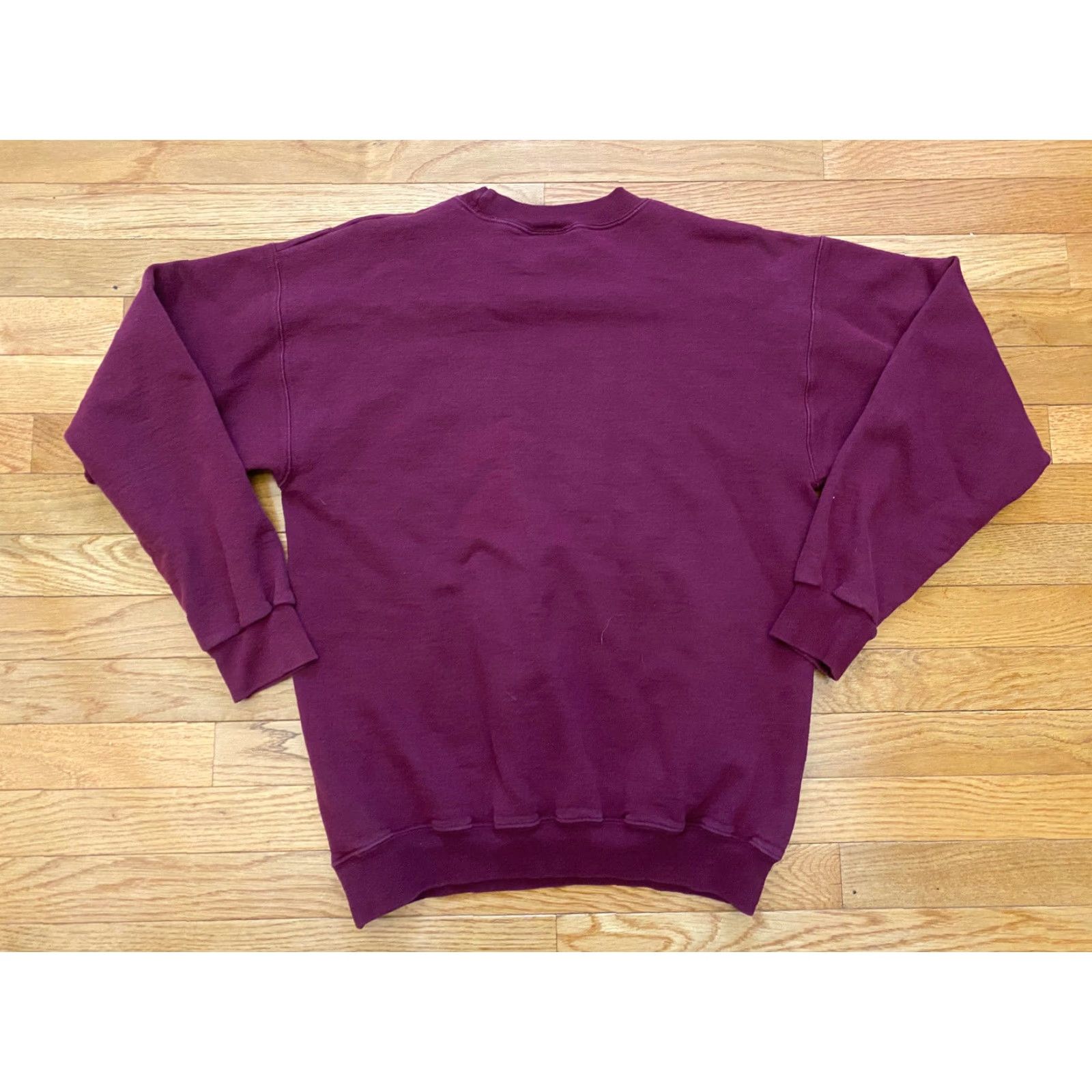 Vintage VINTAGE IvySport Harvard University Sweatshirt Crewneck Veritas College Crimson Sz Small Mens Red Size US S / EU 44-46 / 1 - 2 Thumbnail