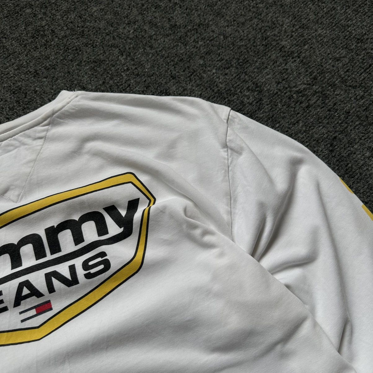 Tommy Jeans VTG Mans Tommy Jeans Size M Y2K Long-sleeve T-shirts Cotton Size US M / EU 48-50 / 2 - 17 Thumbnail