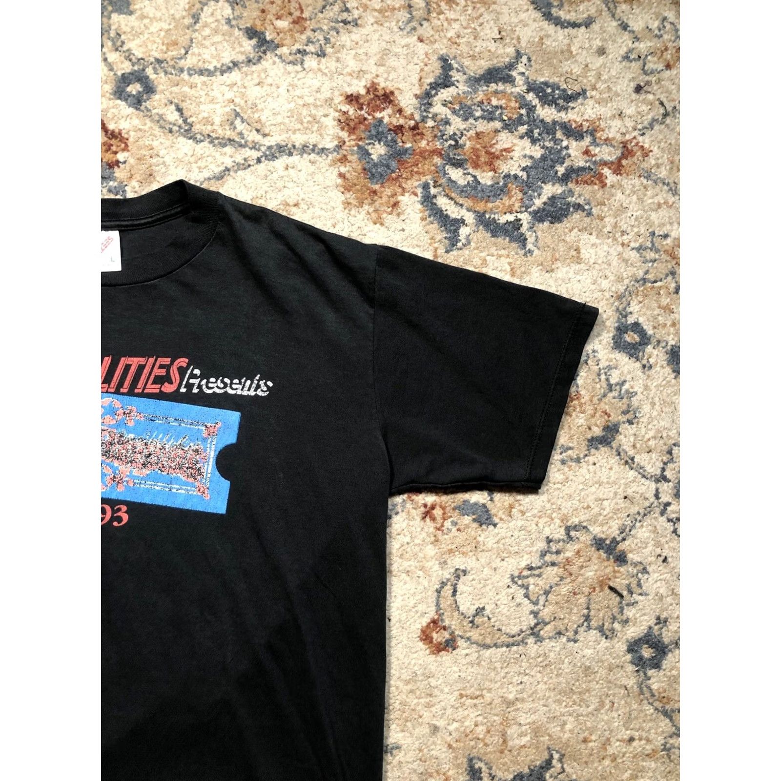 Jerzees VINTAGE Jerzees Shirt Mens L Single Stitch Made In USA 1993 Movie Theater Logo Solid 90s Mens Shirt Size US L / EU 52-54 / 3 - 4 Thumbnail