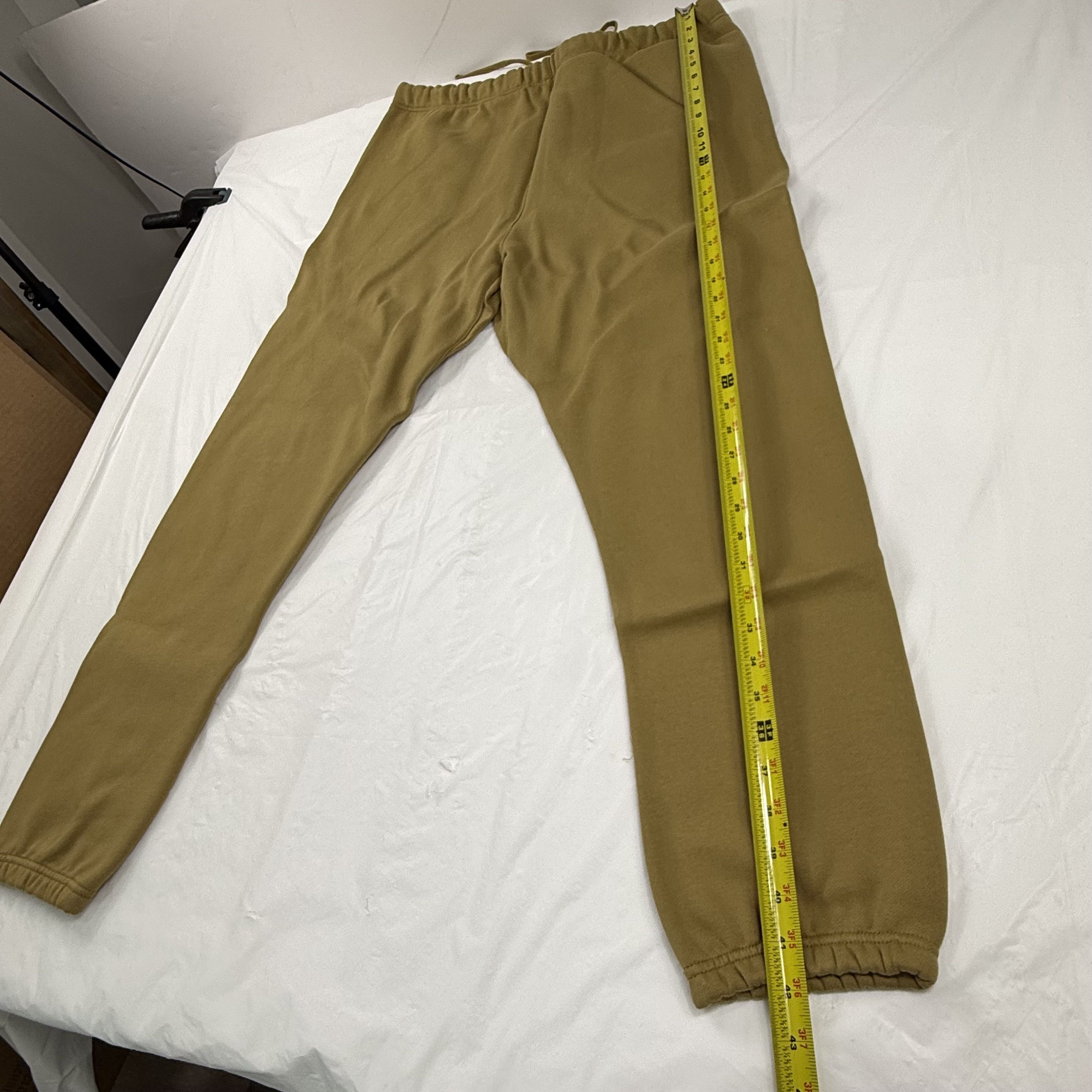 Essentials Fear of God Essentials Sweatpants Harvest Gold Tan Fleece Size US 36 / EU 52 - 4 Thumbnail