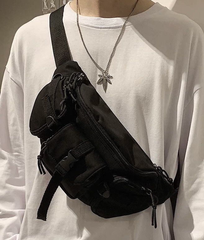Japanese Brand Retro y2k multi pocket grunge sling bag bum bag Size ONE SIZE - 1 Thumbnail