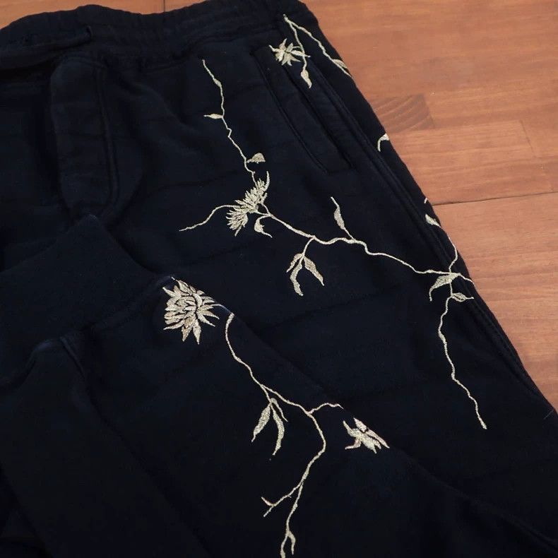 Haider Ackermann Haider Ackermann sizeM Golden flower embroidered trousers Size US 31 - 5 Thumbnail