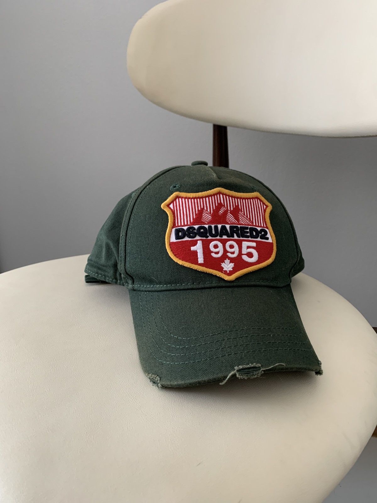 Dsquared2 FW18 DSQUARED2 1995 Hat Distressed Size ONE SIZE - 2 Thumbnail