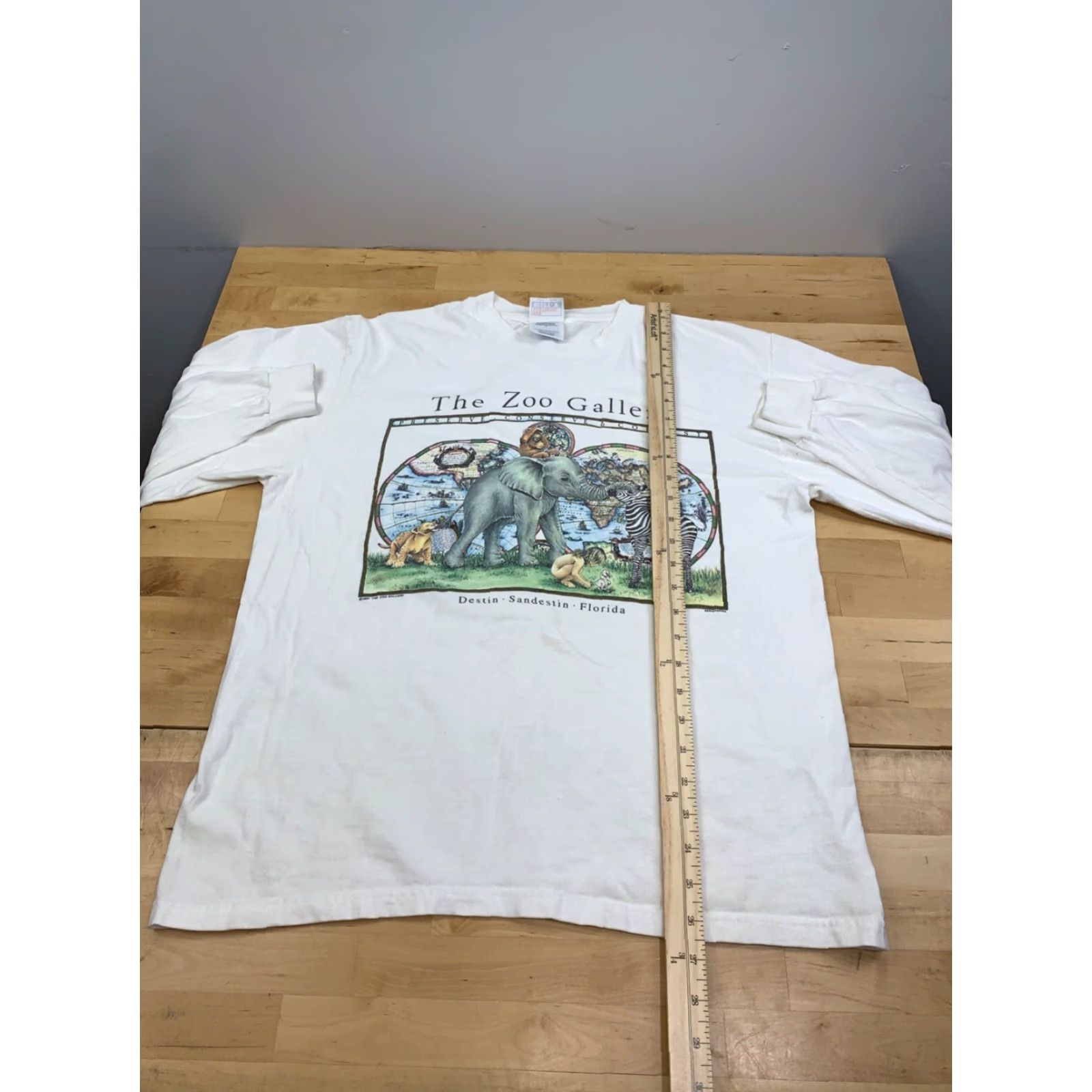 Hanes VINTAGE 90s Zoo Gallery Shirt Mens L White Long Sleeve Animals Graphic Print Crew Neck Hanes 11273 Mens Size US L / EU 52-54 / 3 - 5 Thumbnail