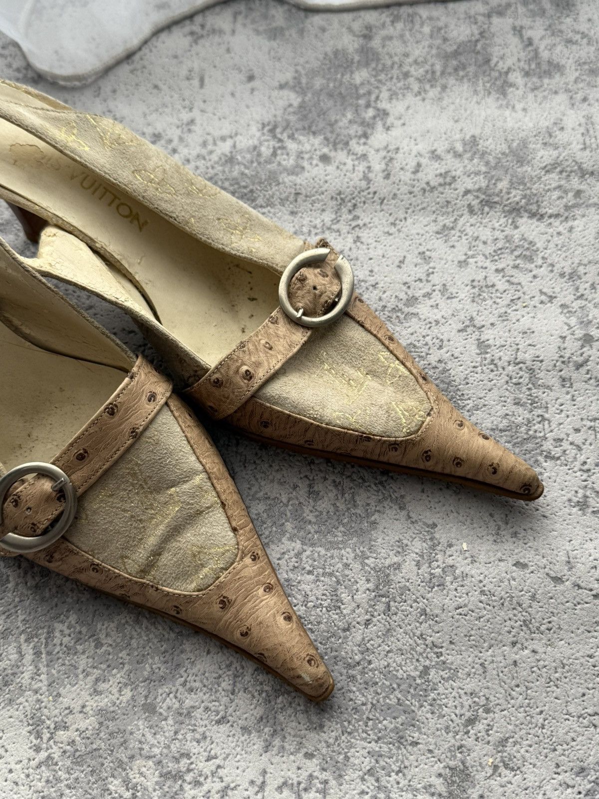 Louis Vuitton Archive Louis Vuitton Ostrich Vintage Mule Size in Fact 38 Size US 8 / IT 38 - 12 Thumbnail