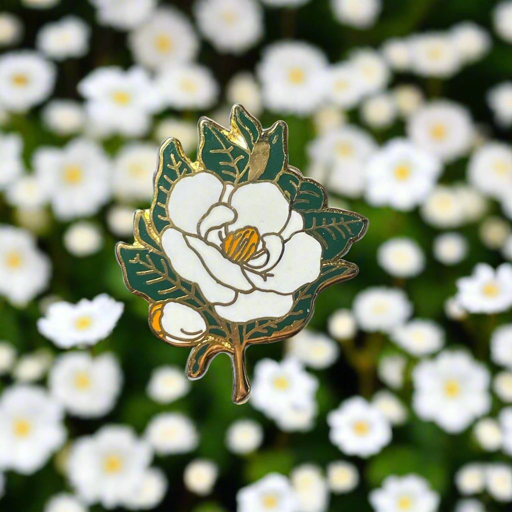 Vintage × White's Boots Magnolia White Flower Enamel Brooch Pin Vintage Size ONE SIZE - 1 Thumbnail