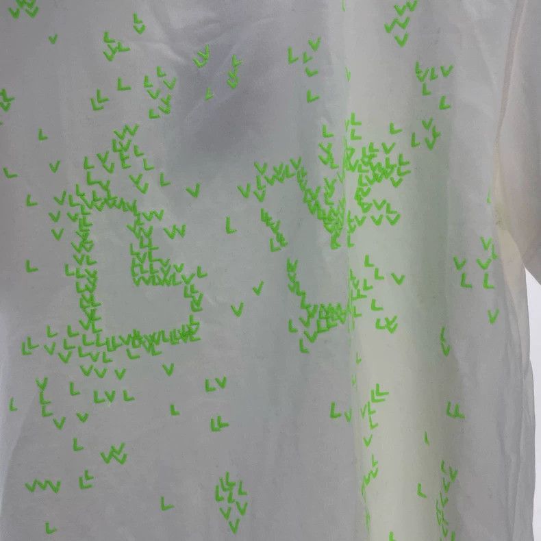 Louis Vuitton Louis Vuitton Airplane logo short sleeve Size US L / EU 52-54 / 3 - 1 Thumbnail