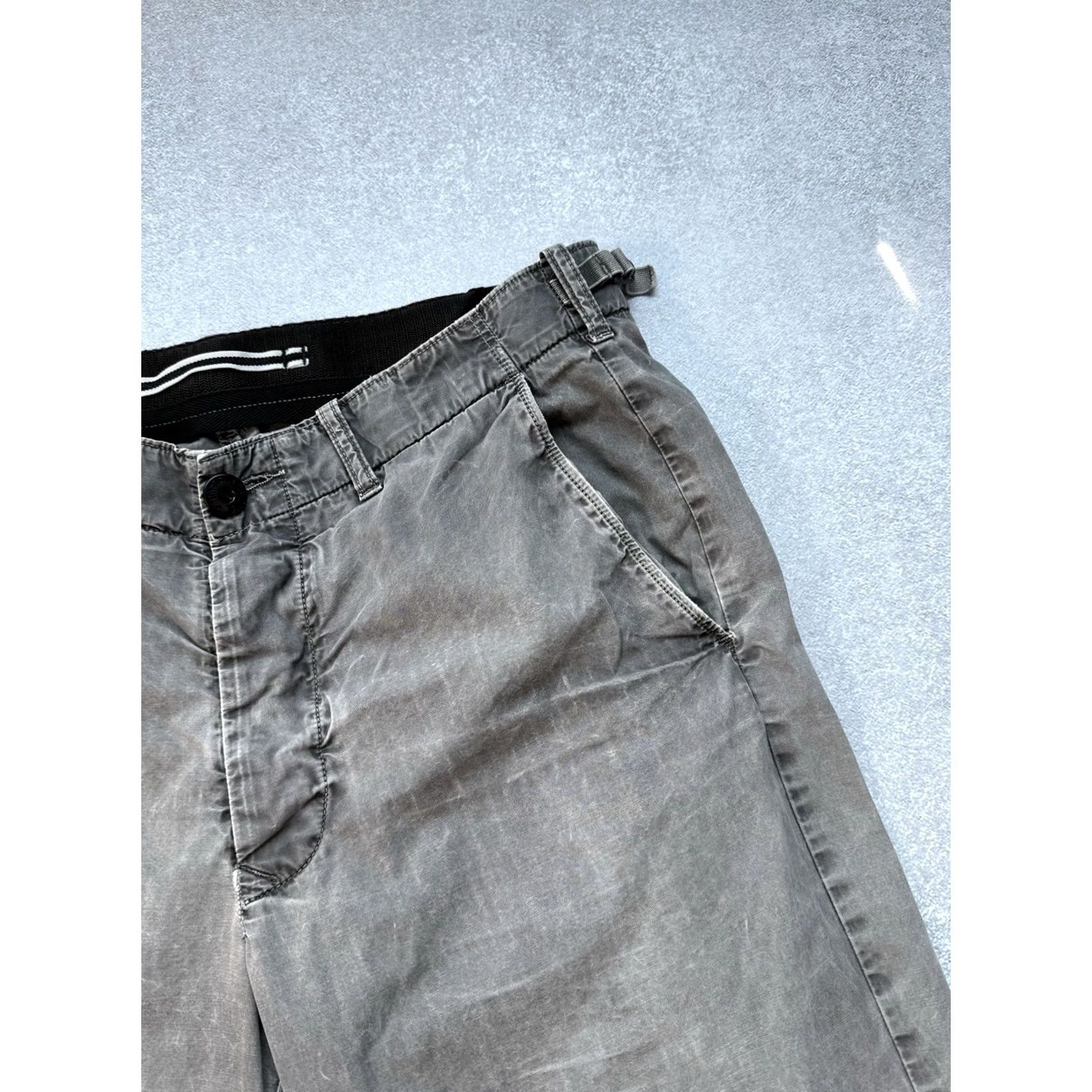Stone Island VINTAGE Stone Island Chino Shorts Grey Garment Dyed Men’s Casual W33 Size US 33 - 6 Thumbnail
