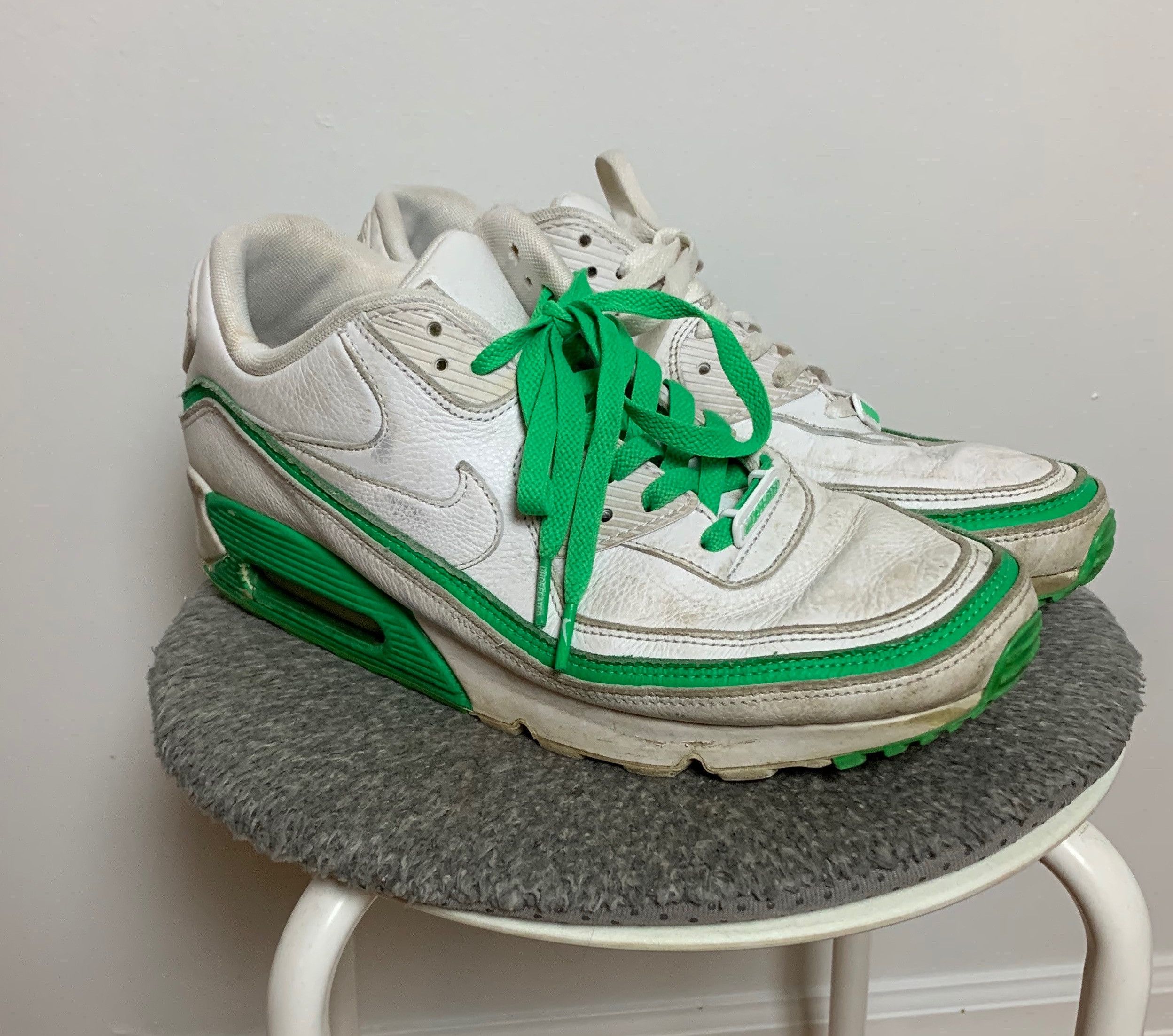 Nike × Undefeated Nike x Undefeated Air Max 90 Size US 10.5 / EU 43-44 - 1 Thumbnail