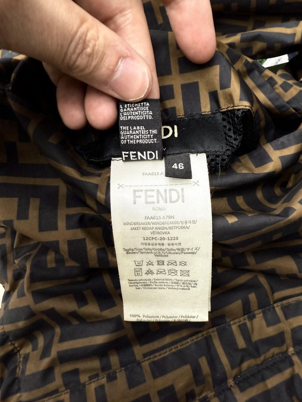 Fendi Fendi Zucca Monogram Reversible Windbreaker Jacke Size US S / EU 44-46 / 1 - 15 Thumbnail