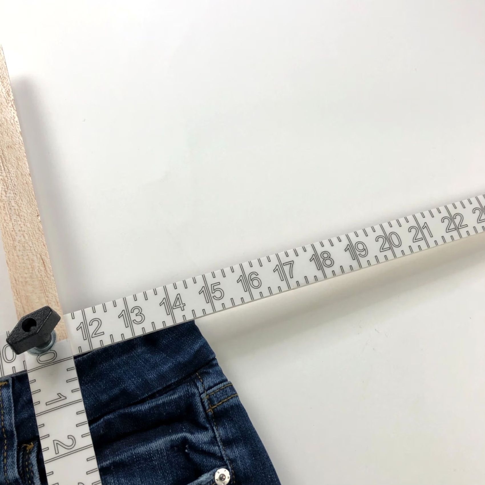 Frame FRAME Jeans Le Crop Mini Boot Cut Off Mid Rise Festival 27 Fits 29W 26L HRJ Size 27" / US 4 / IT 40 - 6 Thumbnail