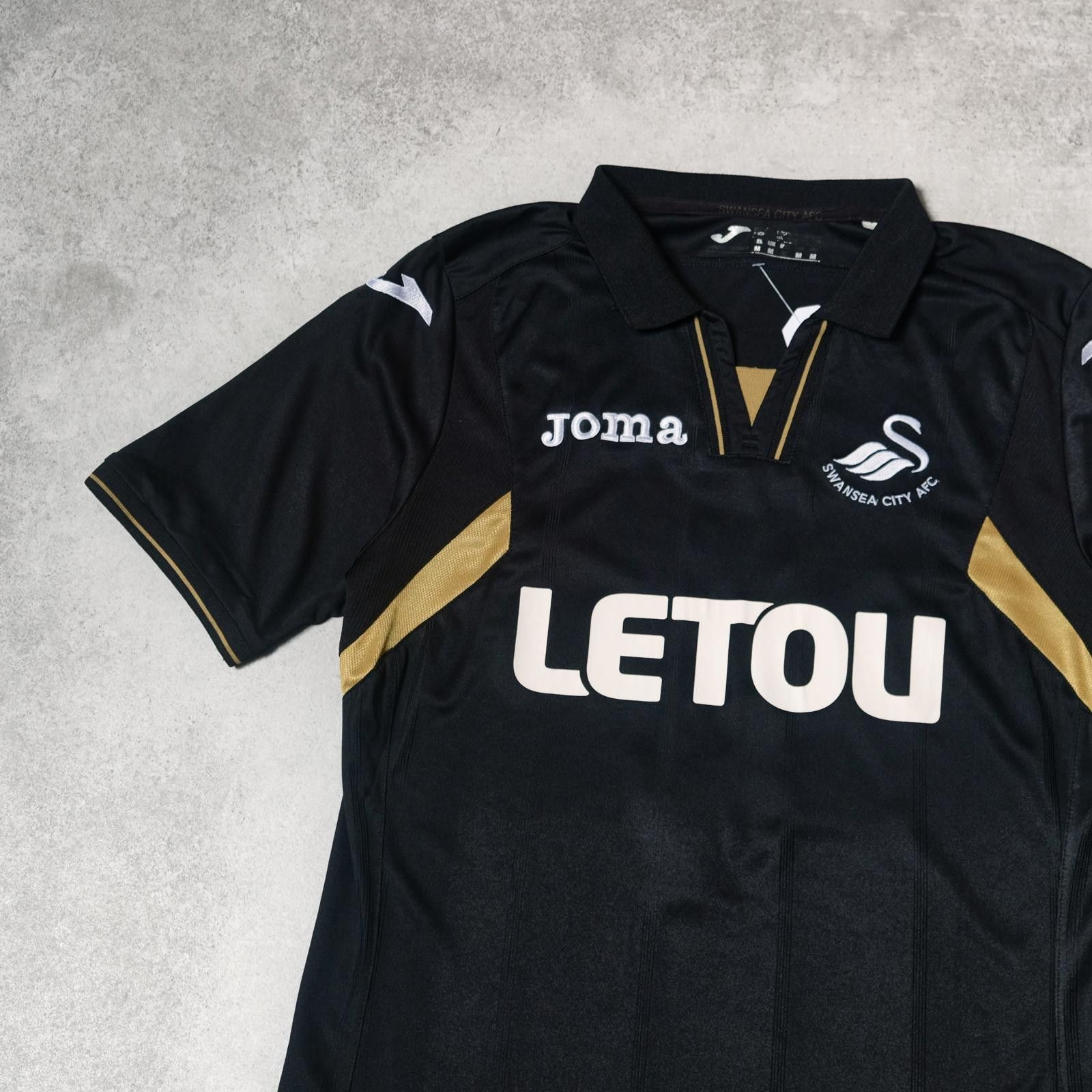 Joma 2017/18 Swansea Third Shirt Joma Ki Sung-Yueng (M/L) Size US M / EU 48-50 / 2 - 3 Thumbnail