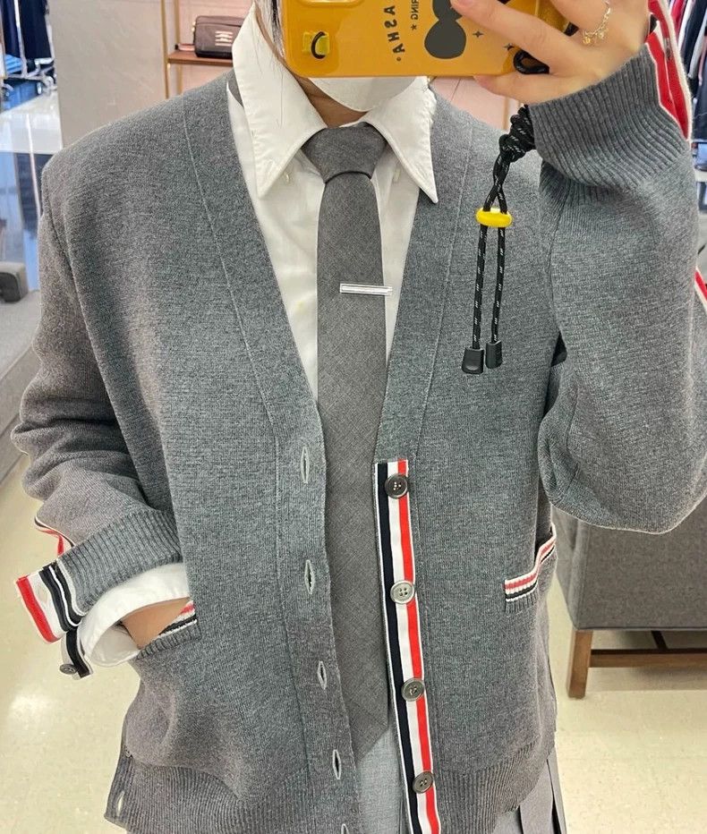 Thom Browne Thom Browne Grey cardigan Size US XL / EU 56 / 4 - 8 Thumbnail