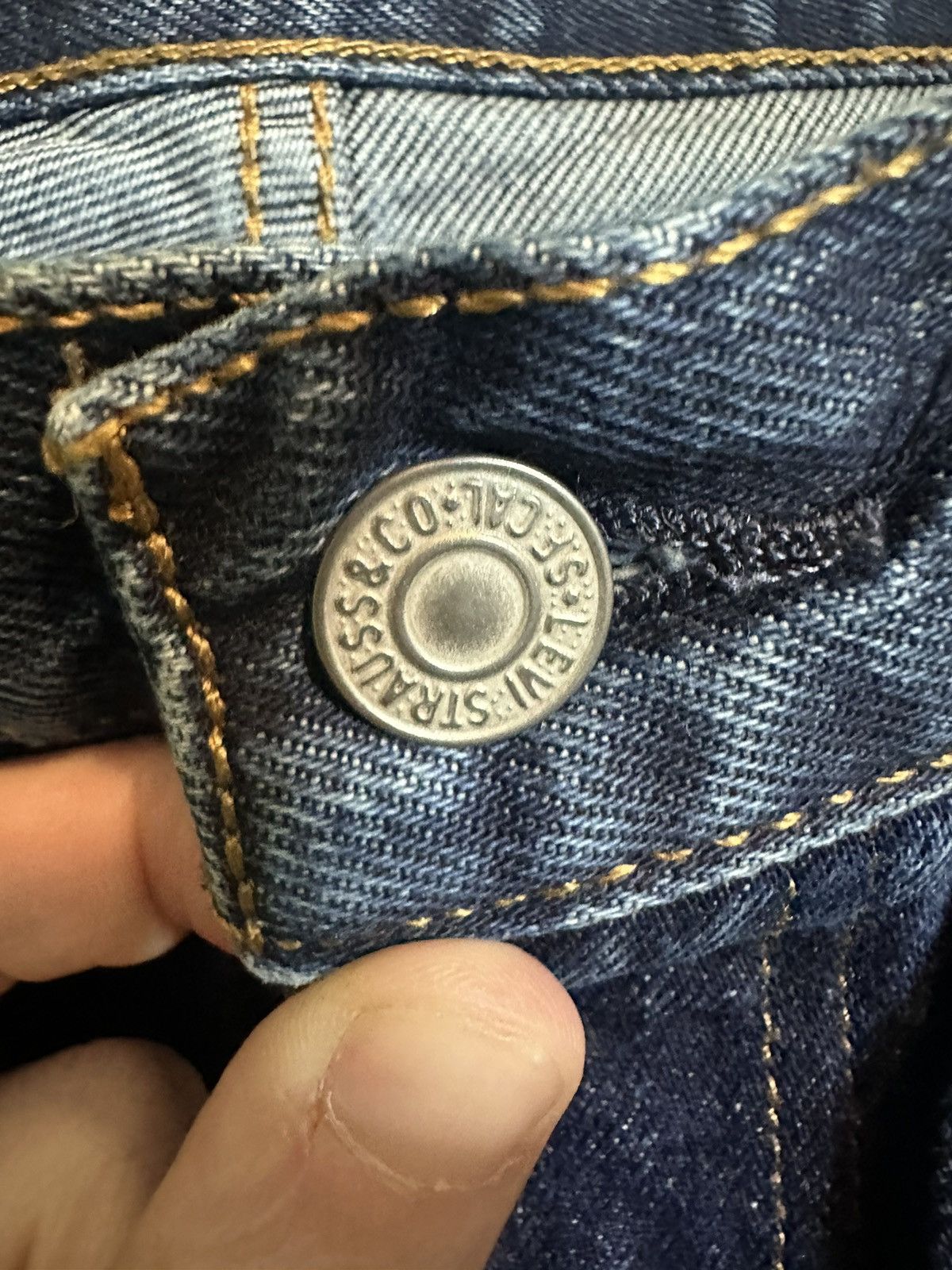 Levi's Big E 501 90s premium denim indigo whiskered jeans Size US 28 / EU 44 - 3 Thumbnail