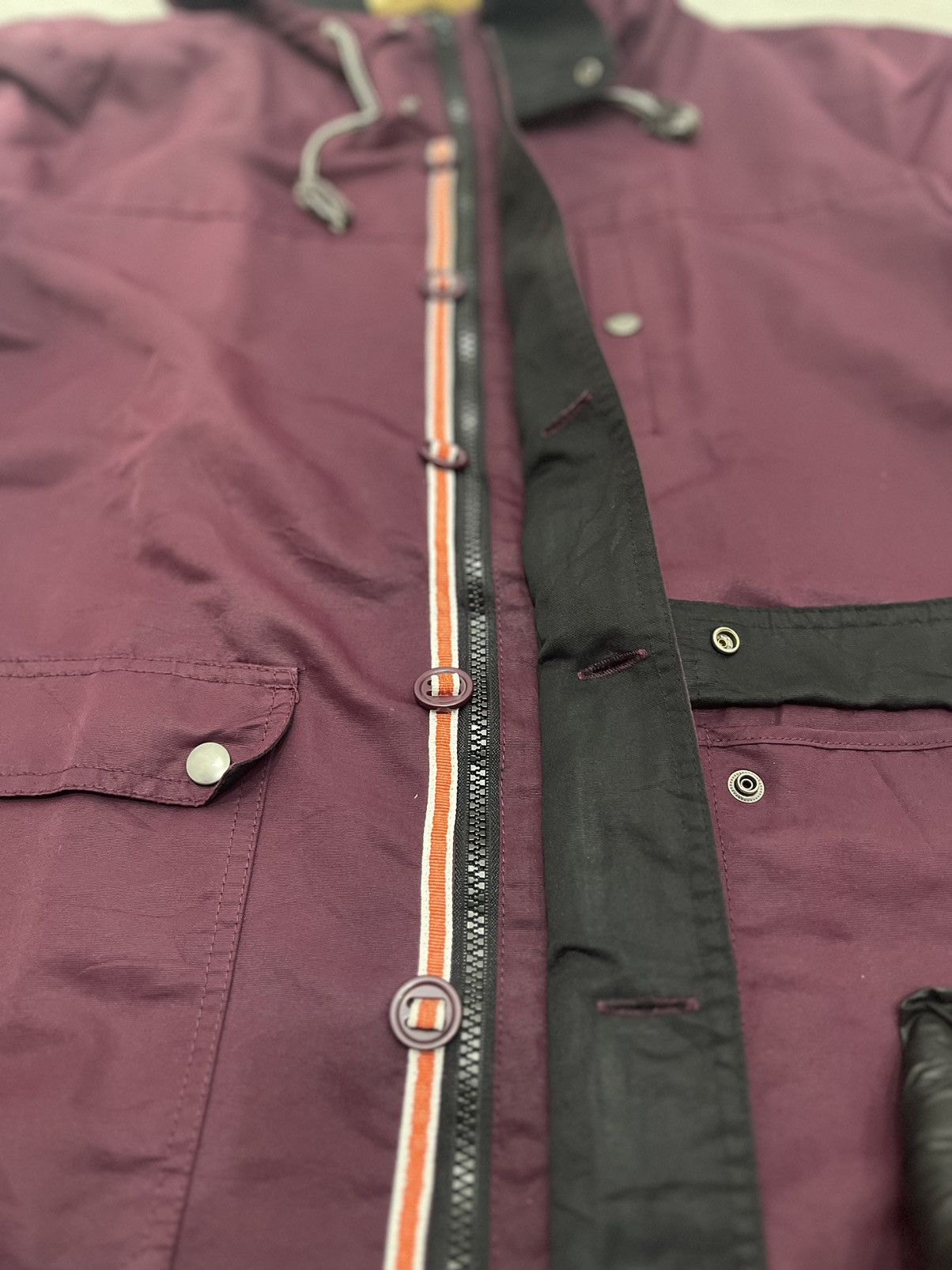 Japanese Brand Hooded Burgundy Outdoor Parka Light Jacket Y2K Style Size US L / EU 52-54 / 3 - 3 Thumbnail