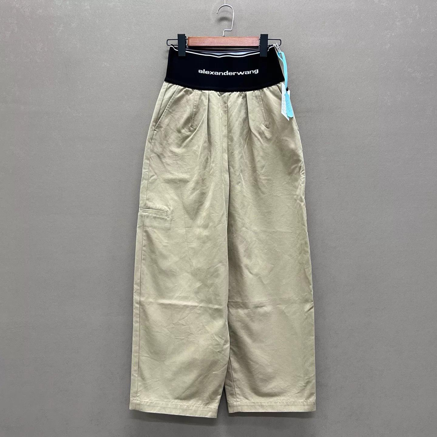 Alexander Wang alexanderwang khaki elastic waist logo pants 4 Size 27" / US 4 / IT 40 - 1 Thumbnail