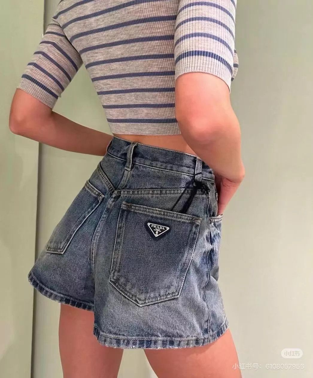Prada Prada Vintage Blue Denim Shorts 25 Size 25" / US 0 / IT 36 - 4 Thumbnail