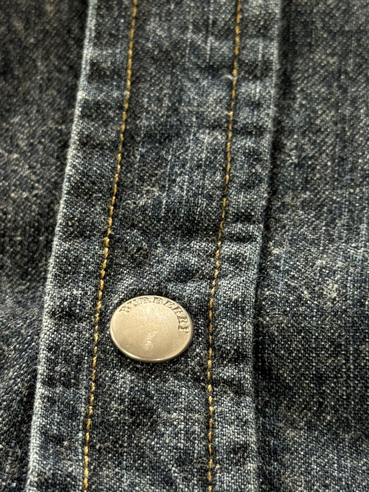 Burberry Burberry 00’s Luxury Denim Button Up Shirt Size US M / EU 48-50 / 2 - 8 Thumbnail