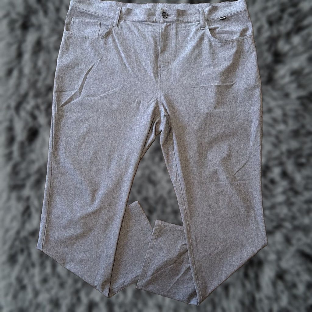 TravisMathew Travis Mathew Pants Mens 42x33 Gray Chino Performance High Rise Straight Leg Size US 42 / EU 58 - 1 Thumbnail