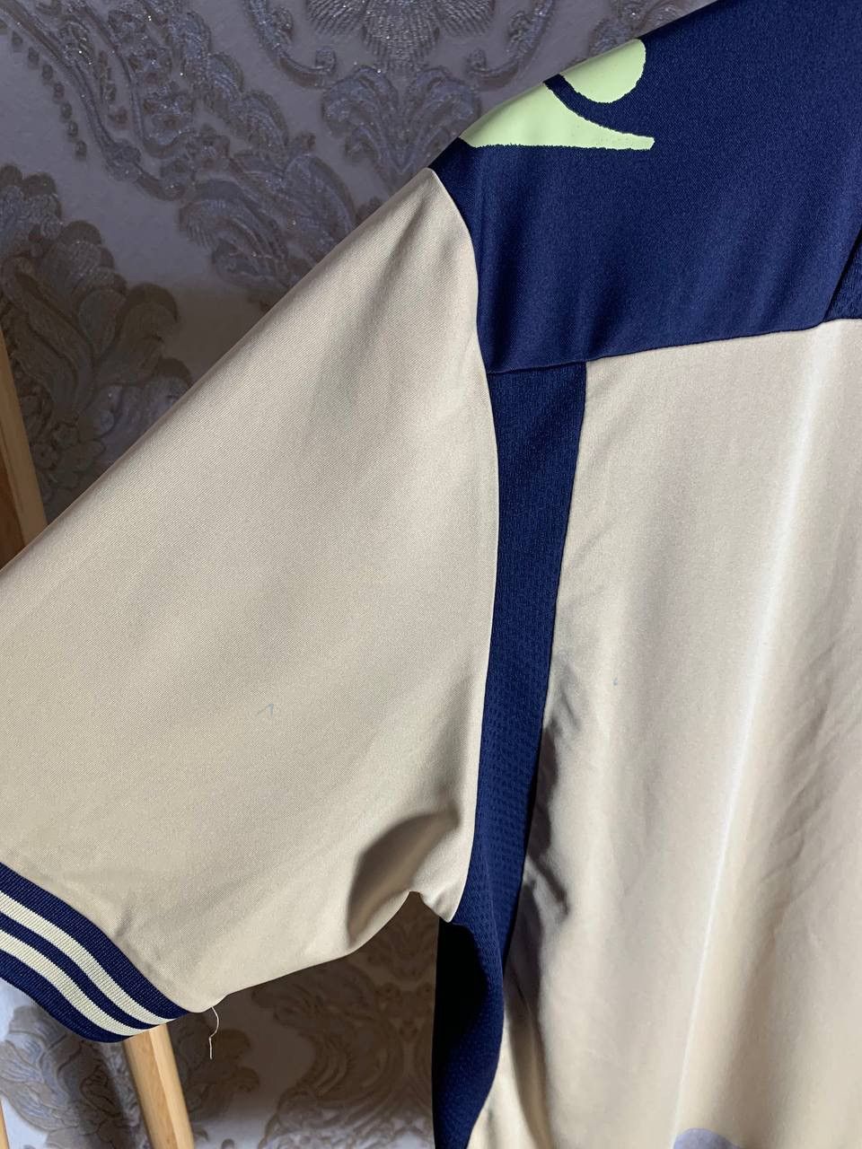 Vintage MACRON FC LEEDS UNITED ENGLAND RETRO SOXXER JERSEY Y2K 90s Size US XL / EU 56 / 4 - 9 Thumbnail