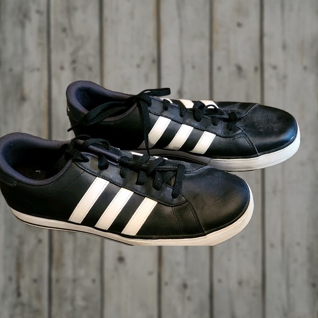 Adidas Adidas Neo SE Daily Vulc Mens Size 11 Walking Sneakers Gray Nike? Size US 10 / EU 43 - 1 Thumbnail