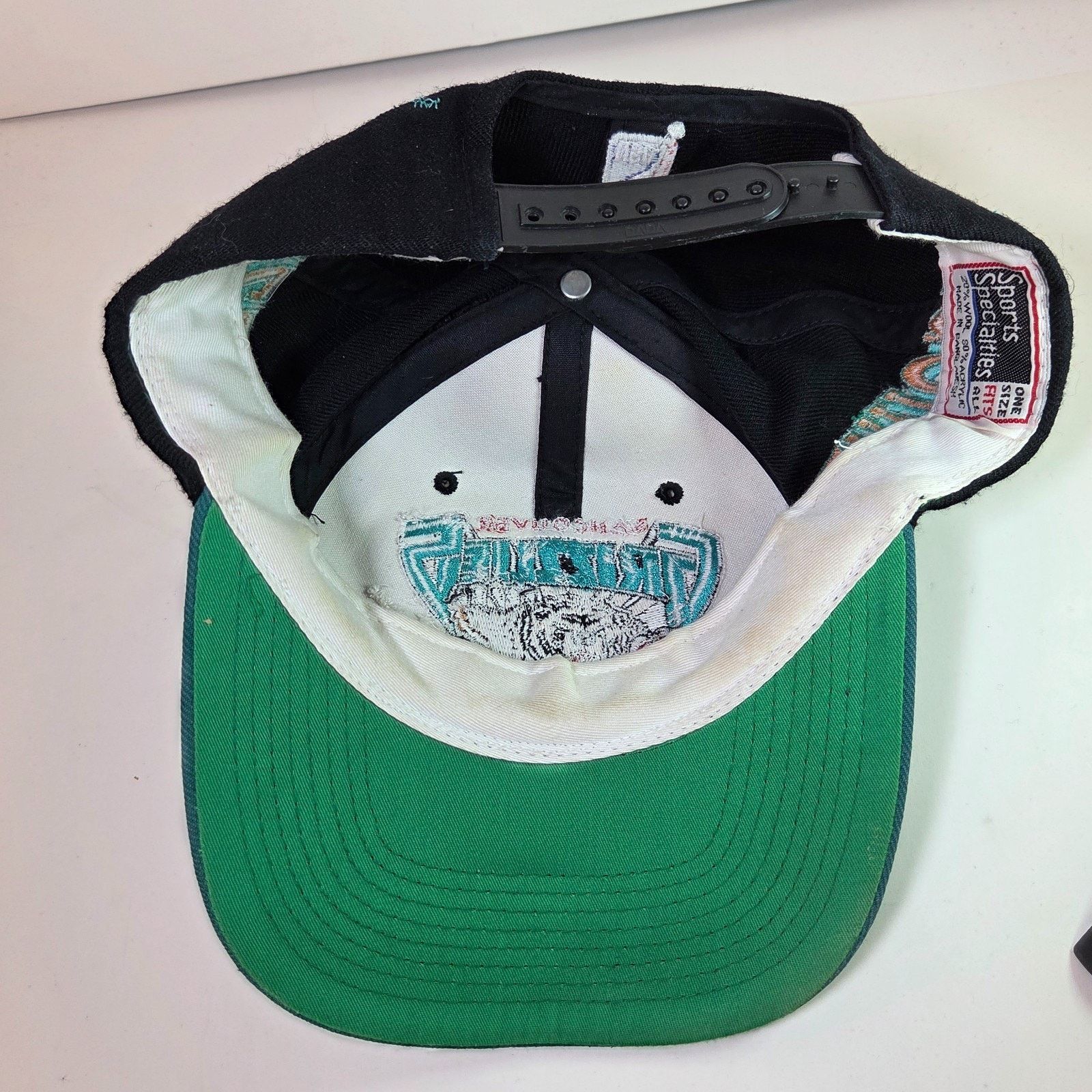 Sports Specialties Vancouver Grizzlies 1994 Sports Specialties Snapback Hat Size ONE SIZE - 6 Thumbnail