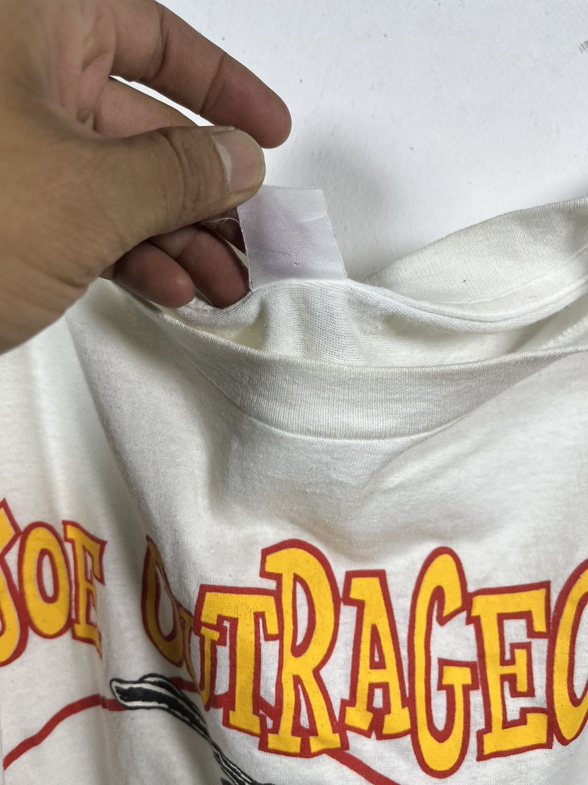 Vintage Vintage 80’s JOE OUTGRAGES SNOOPY TEE Size US M / EU 48-50 / 2 - 5 Thumbnail