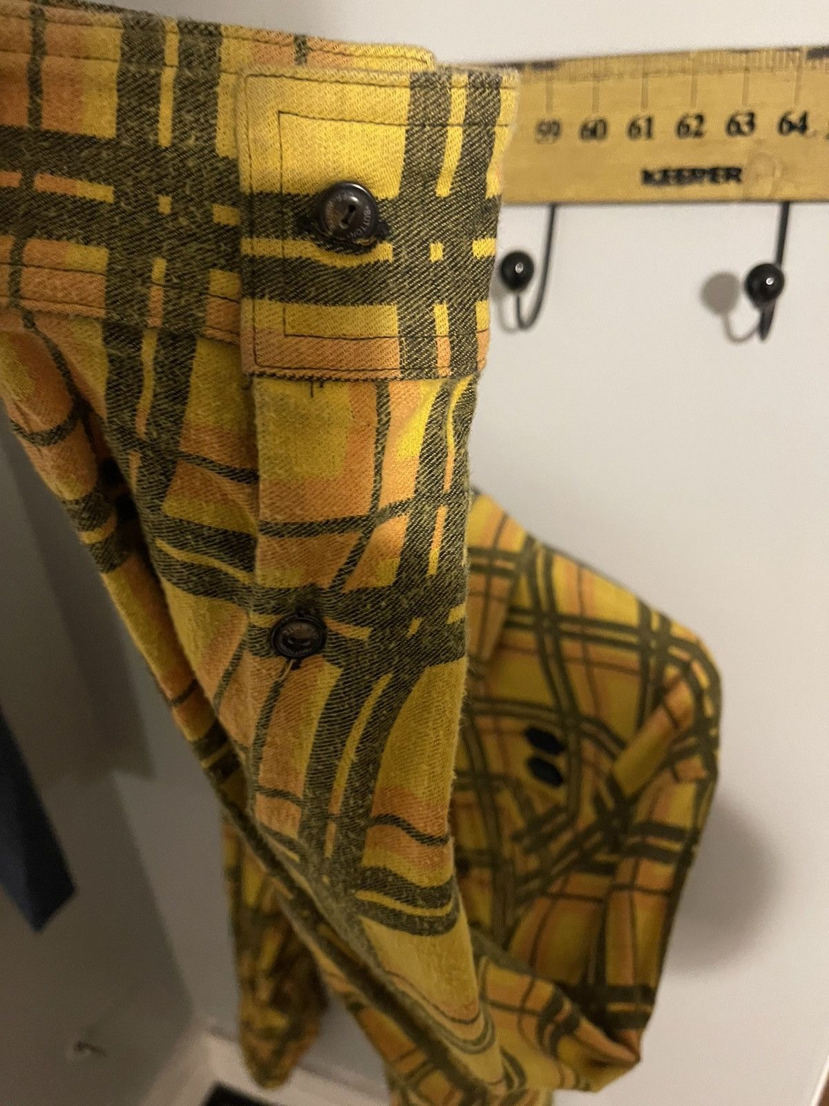 Off-White × Virgil Abloh OFF-WHITE C/O VIRGIL ABLOH YELLOW OVERSIZED FLANNEL SIZE L Size US L / EU 52-54 / 3 - 4 Thumbnail