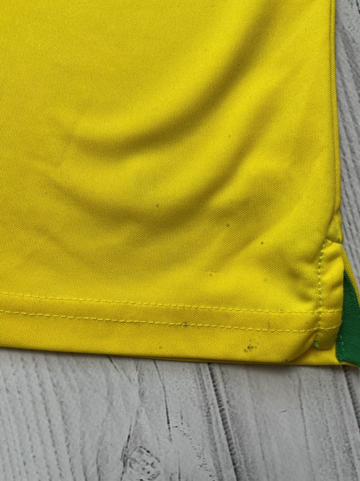 Vintage Vintage Soccer tee yellow Brasil Brazil size S Size US S / EU 44-46 / 1 - 9 Thumbnail