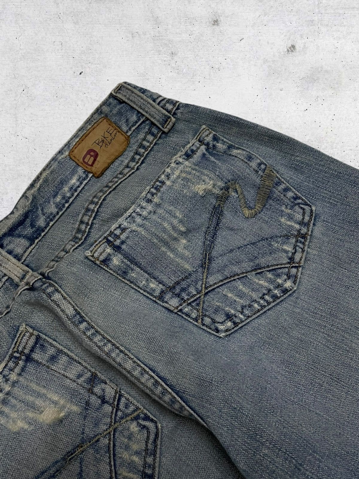 If Six Was Nine VINTAGE BIKE DENIM JAPAN DESIGNER DISTRESSED BLUE WASHED MUD Size US 29 - 14 Thumbnail