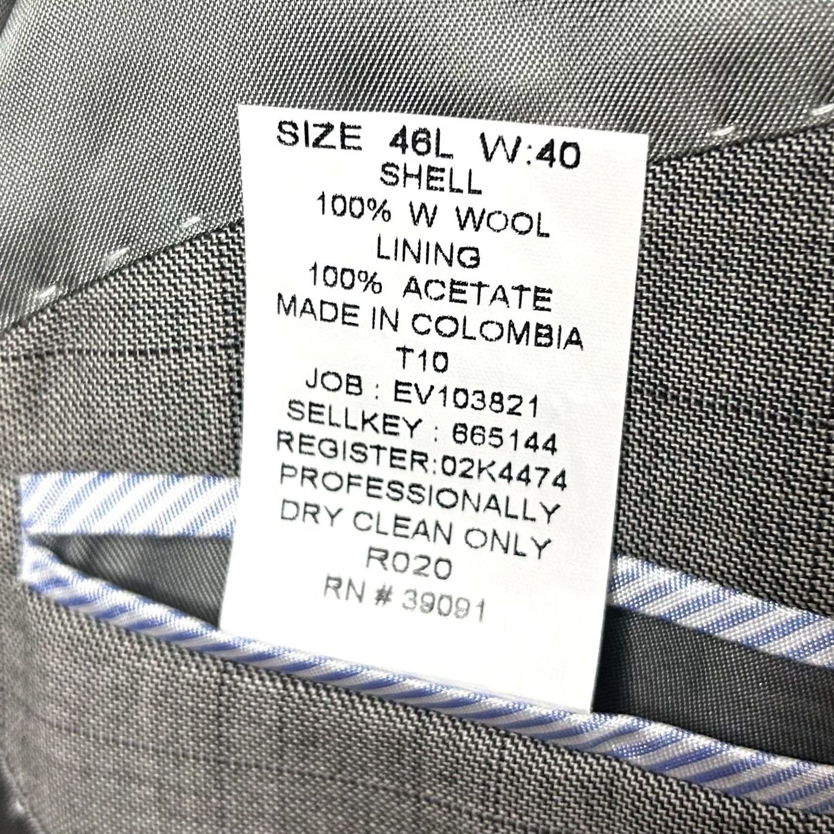 Tommy Hilfiger Tommy Hilfiger 46L Suit 40x32 Pleated 100% Wool Gray Two Button Lined Vented Wool Suit Mens 2 Piece Wide Notch Lapel Regular Fit 46/40 Gray Vintage No Size 40R - 4 Thumbnail