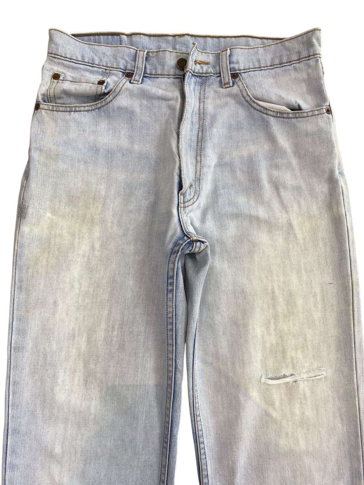 Levi's Vintage Levi’s Light Blue Wash Style Ripped Jeans Size US 28 / EU 44 - 2 Thumbnail