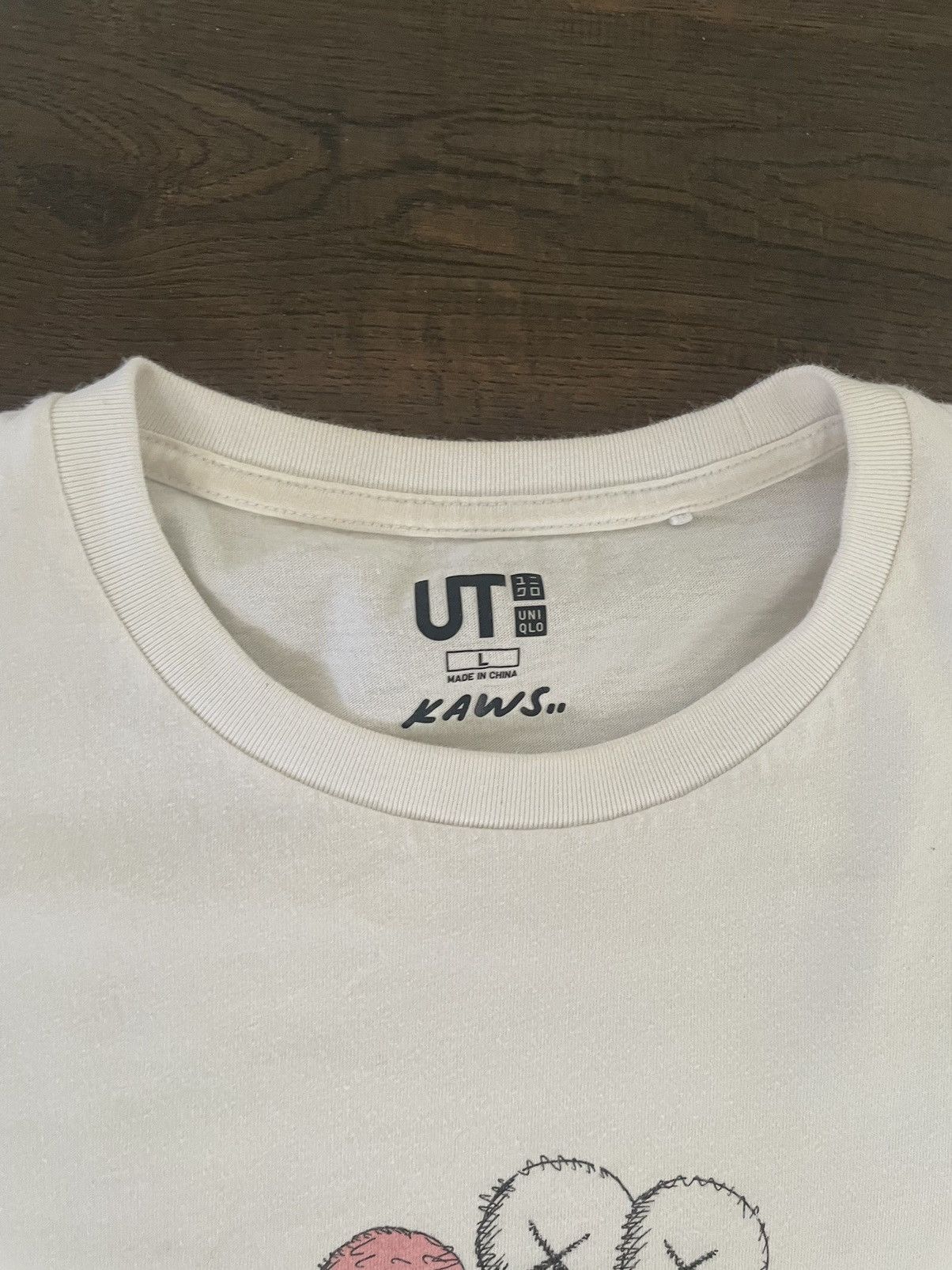 Kaws Uniqlo and Kaws collab Size US M / EU 48-50 / 2 - 3 Thumbnail