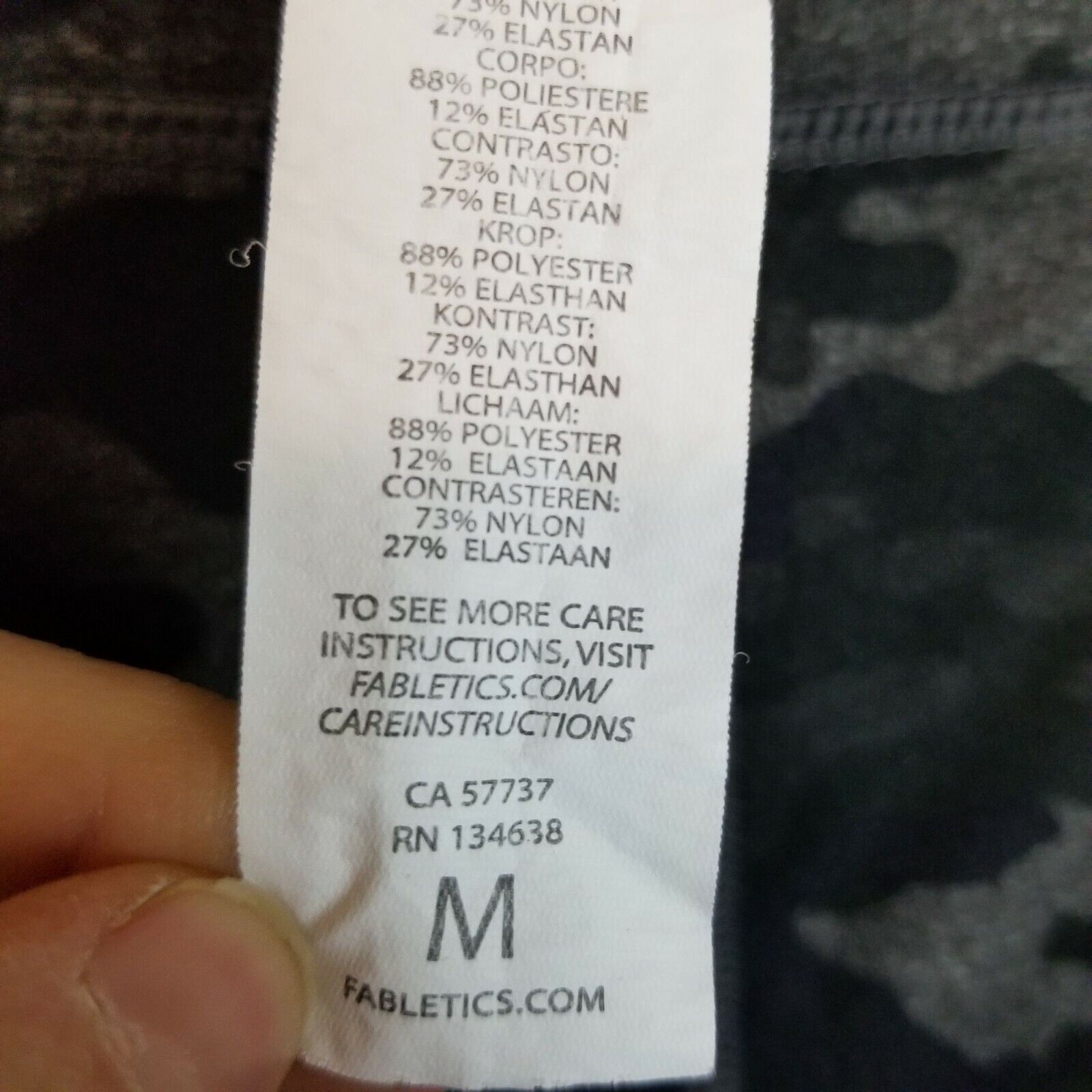 Fabletics Fabletics Womens Camo Crop Leggings Size M Stretch Yoga Size 28" / US 6 / IT 42 - 6 Thumbnail