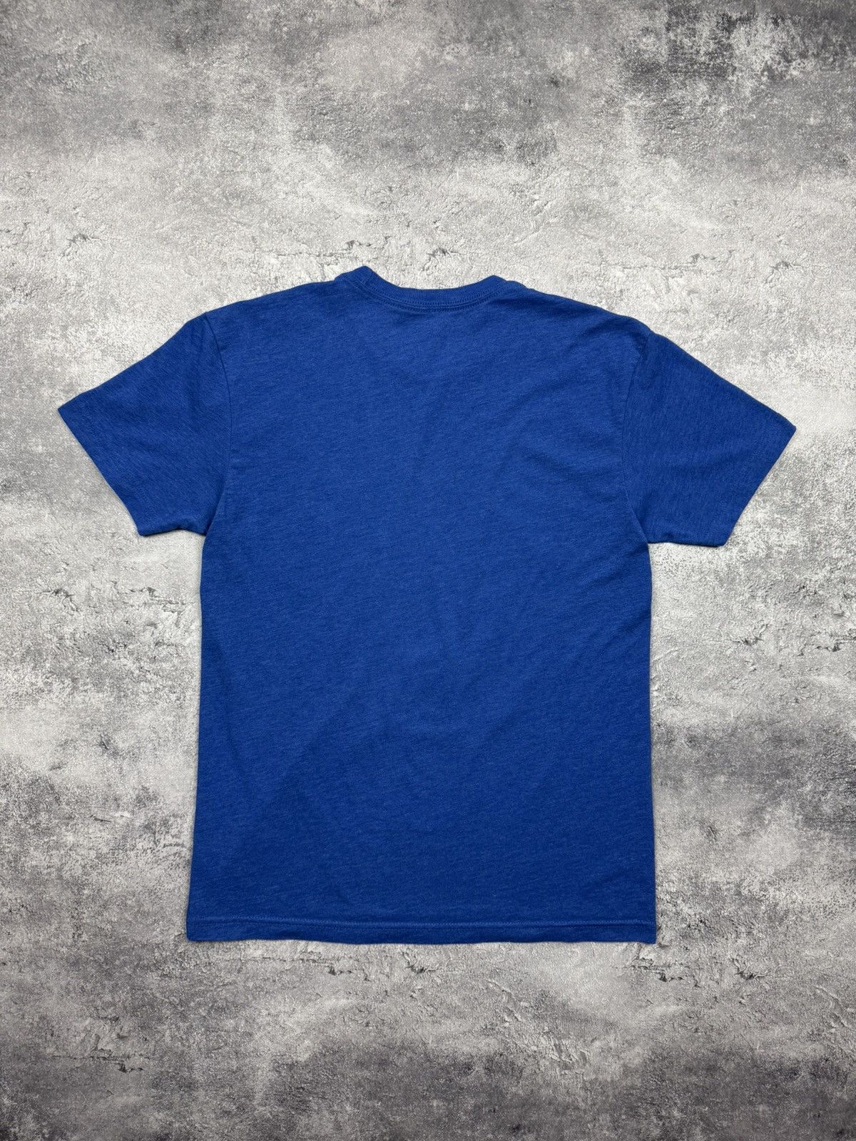 Vintage Vintage Gold’s Gym Big Logo T-Shirt Blue Y2K Streetwear Rare Size US S / EU 44-46 / 1 - 9 Thumbnail