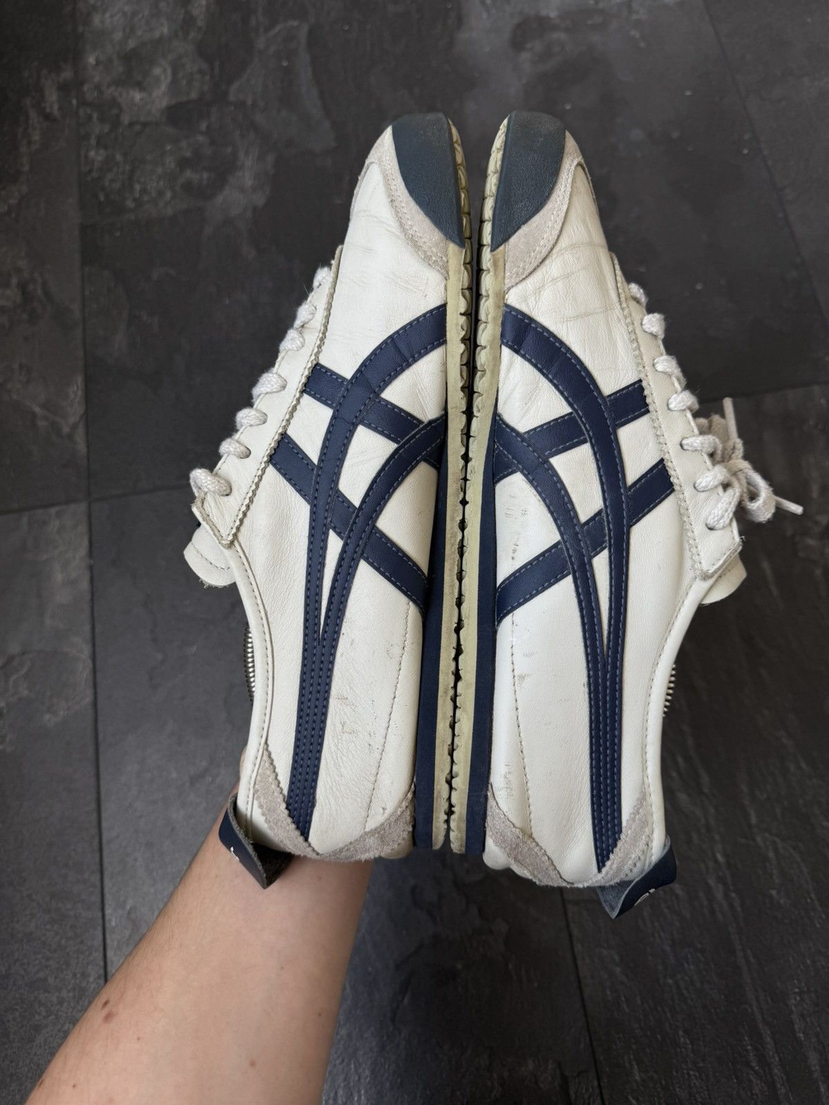 Asics × Vintage Vintage rare low top asics onitsuka tiger kill bill 90s Size US 9 / EU 42 - 12 Thumbnail