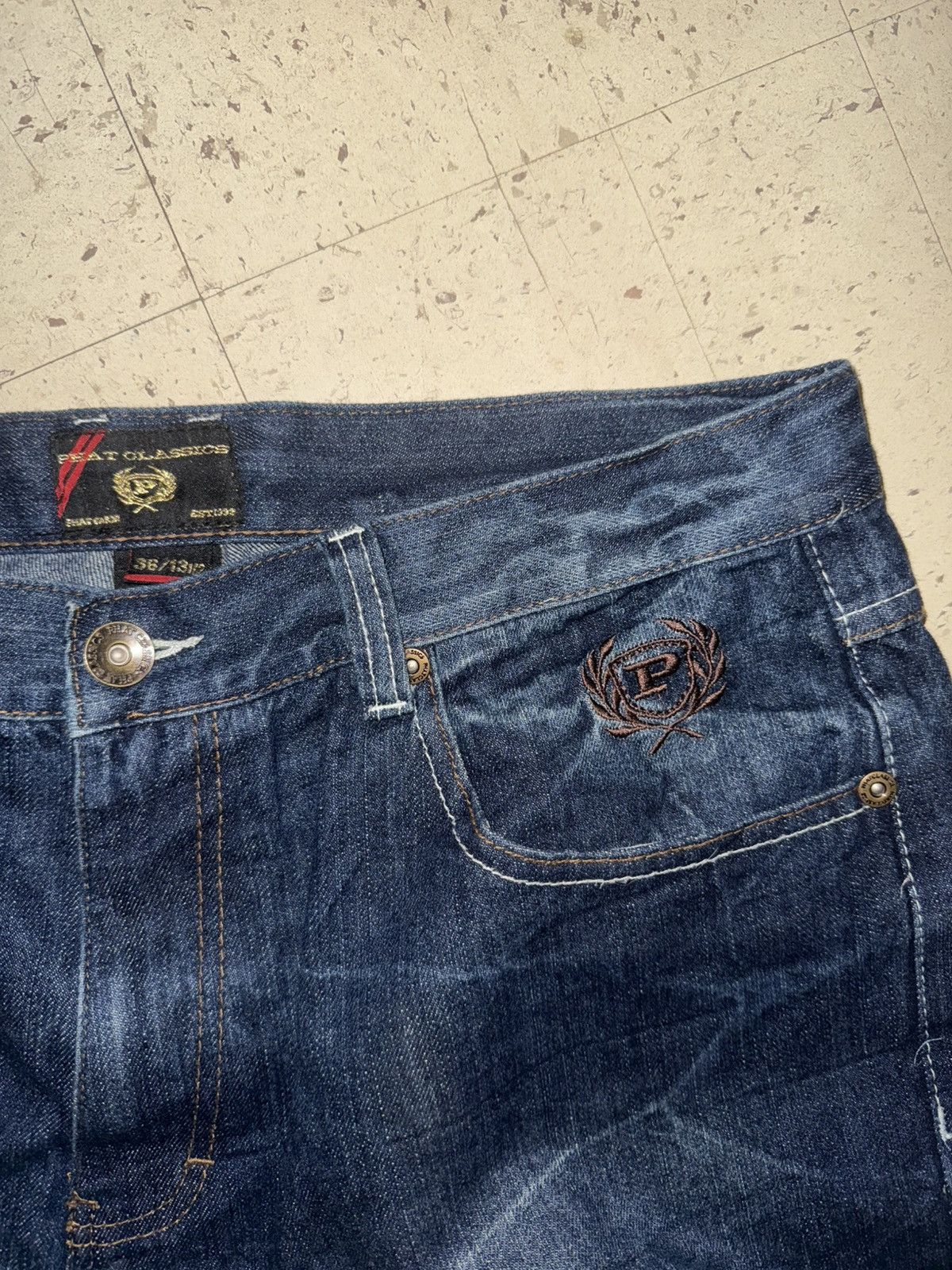 Phat Farm Embroidered Phat Farm Jean Shorts Size US 36 / EU 52 - 3 Thumbnail