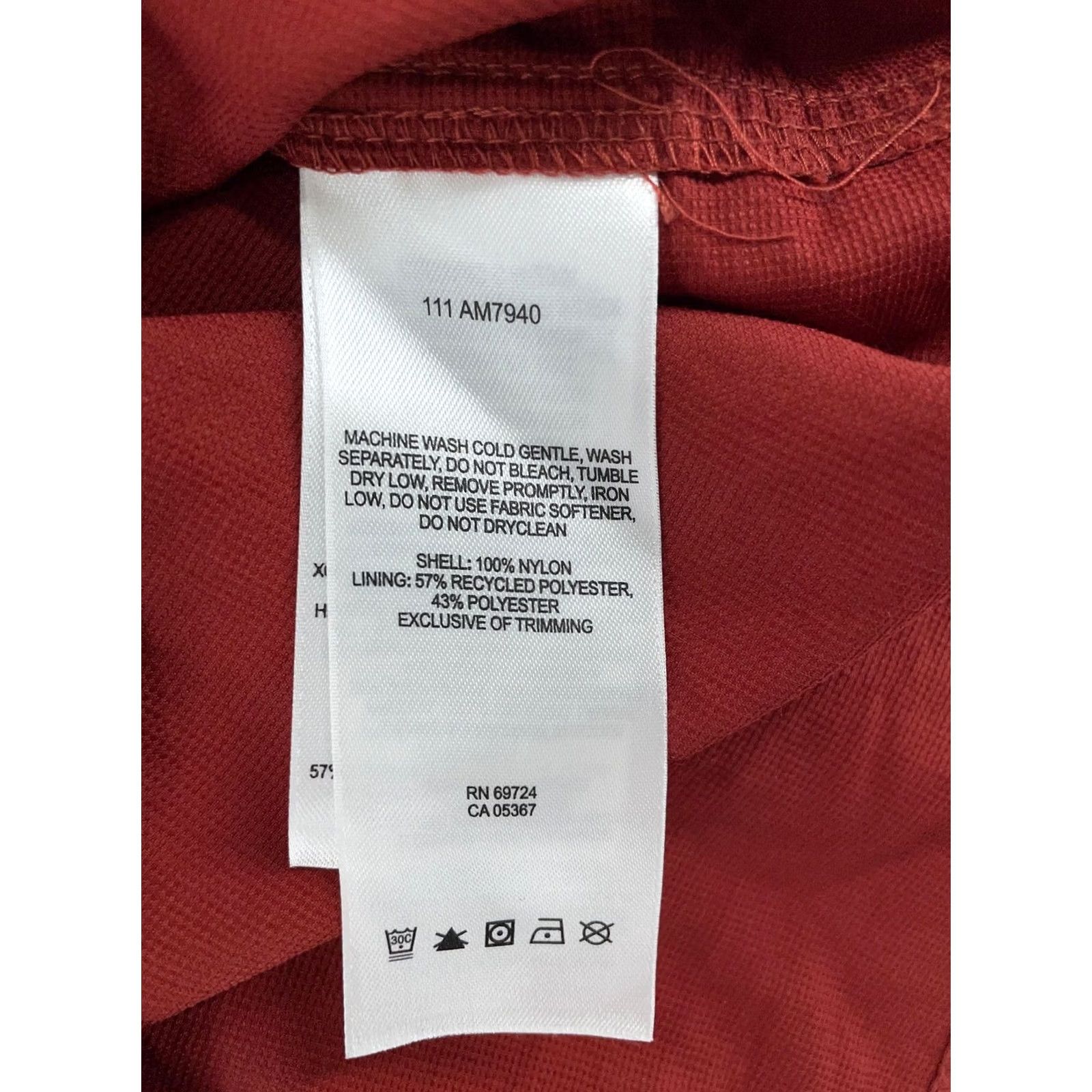 Vintage Columbia Shirt Mens Large Burgundy Red Omni-Shade S/S Button Up Casual Outdoor Pockets Breathable 100% Nylon Size US L / EU 52-54 / 3 - 8 Thumbnail