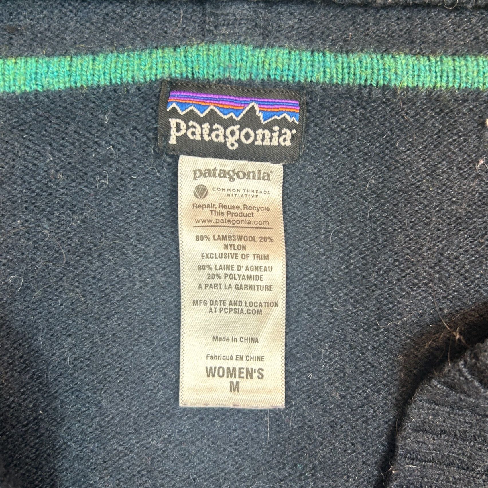 Patagonia PATAGONIA Cardigan Sweater Hooded Double-Breasted Lambswool Navy M Women size M Size M / US 6-8 / IT 42-44 - 3 Thumbnail