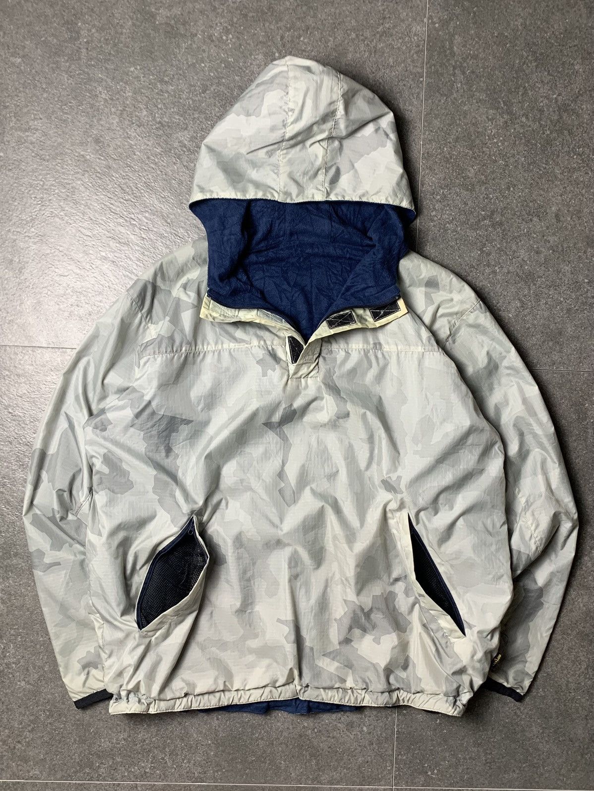 Analog × Burton Vintage Analog Reversible camo jacket Size US L / EU 52-54 / 3 - 2 Thumbnail