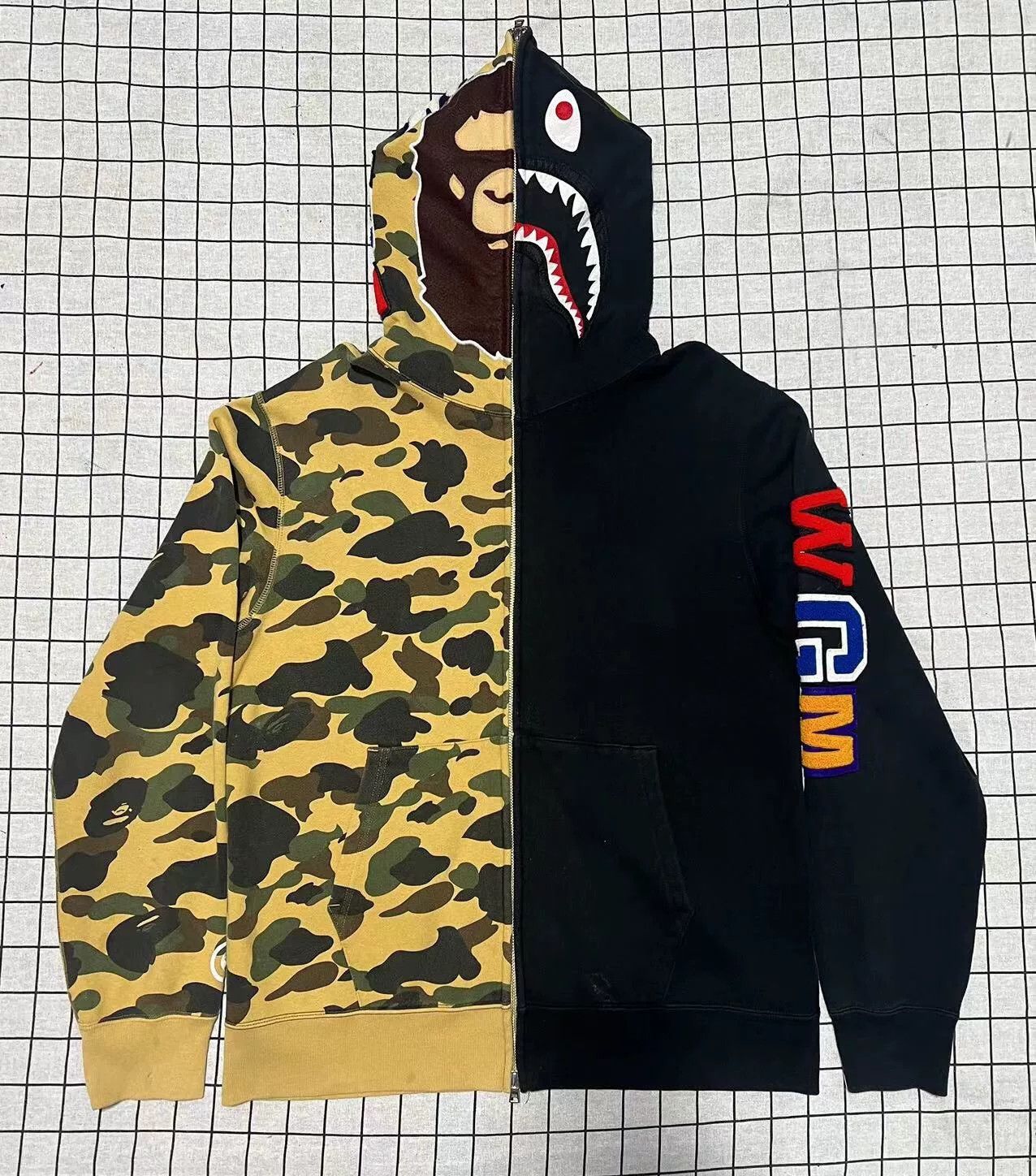 Bape Bape Shark Camo Multi Hoodie xl Men Size US XL / EU 56 / 4 - 1 Thumbnail