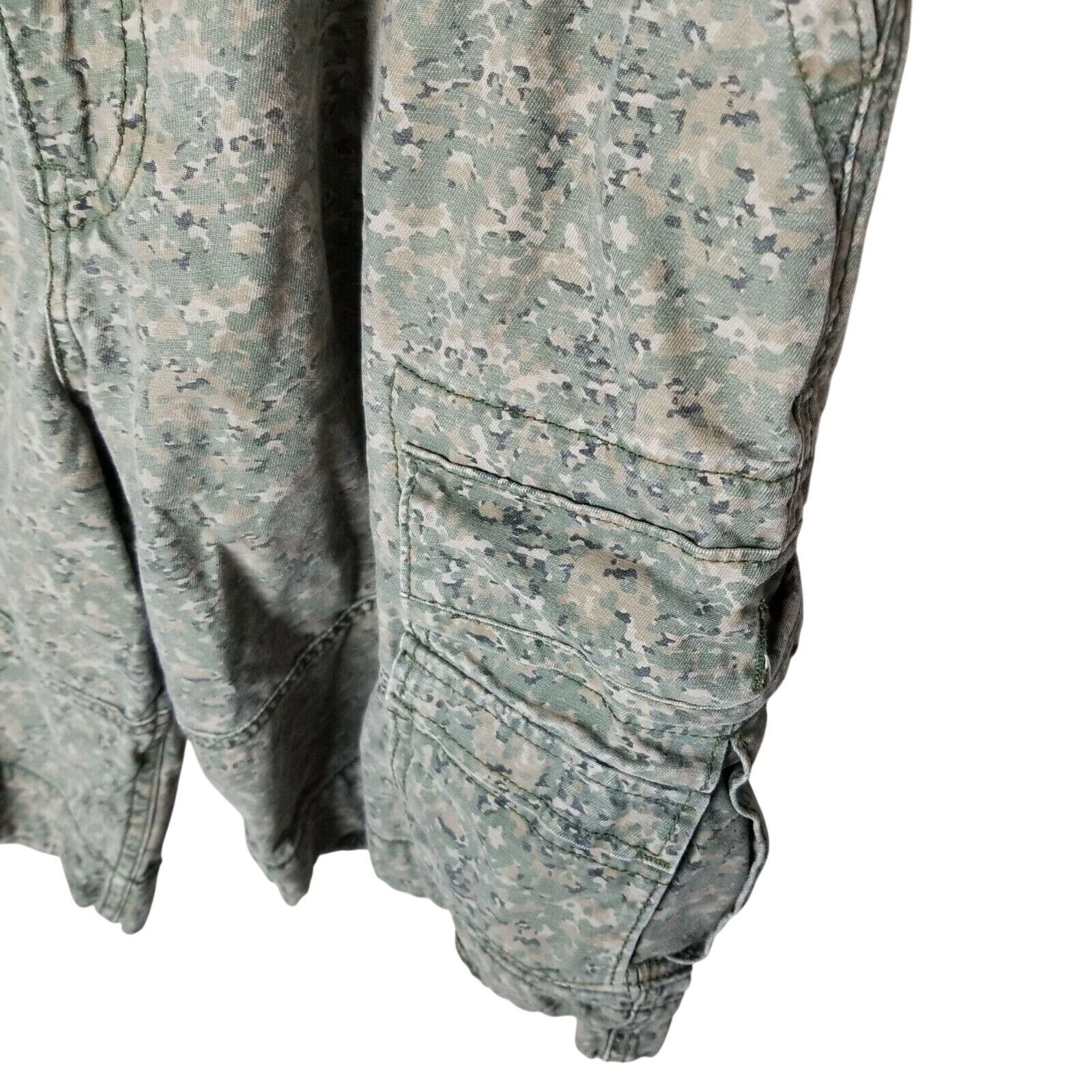 Levi's Levis Mens Camo Print Cargo Shorts Size 32 Green Camouflage Size US 32 / EU 48 - 2 Thumbnail