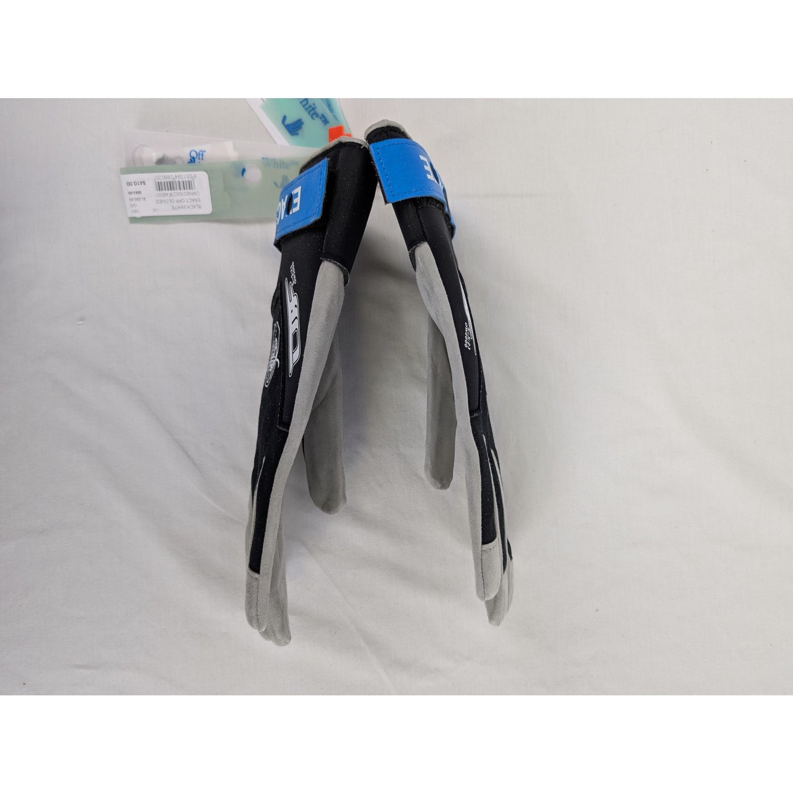 Off-White o1rshd1 Size: OS / Exact Opp Gloves in Black/White Size ONE SIZE - 7 Thumbnail