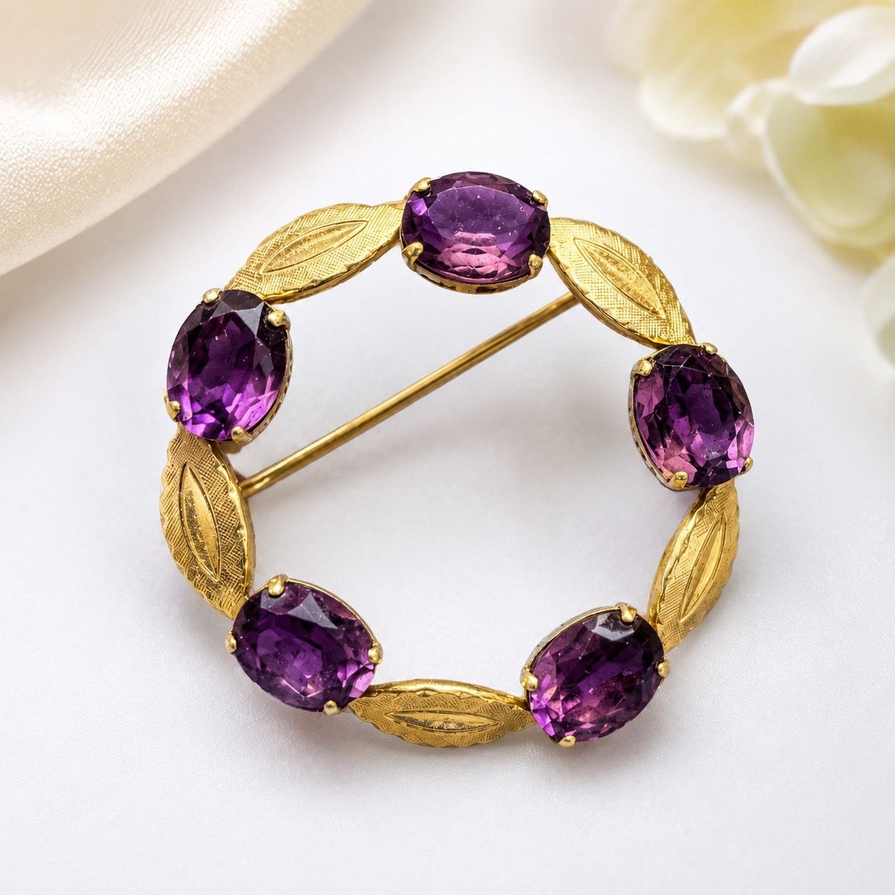 Vintage Vintage Van Dell 12K Gold Filled Amethyst Wreath Brooch Size ONE SIZE - 1 Thumbnail