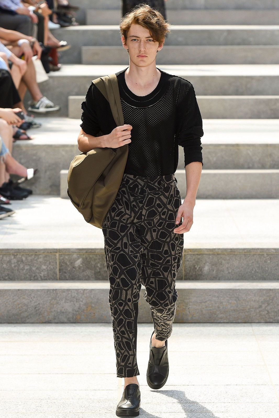 Issey Miyake SS18 RUNWAY Trousers Size US 33 - 1 Thumbnail