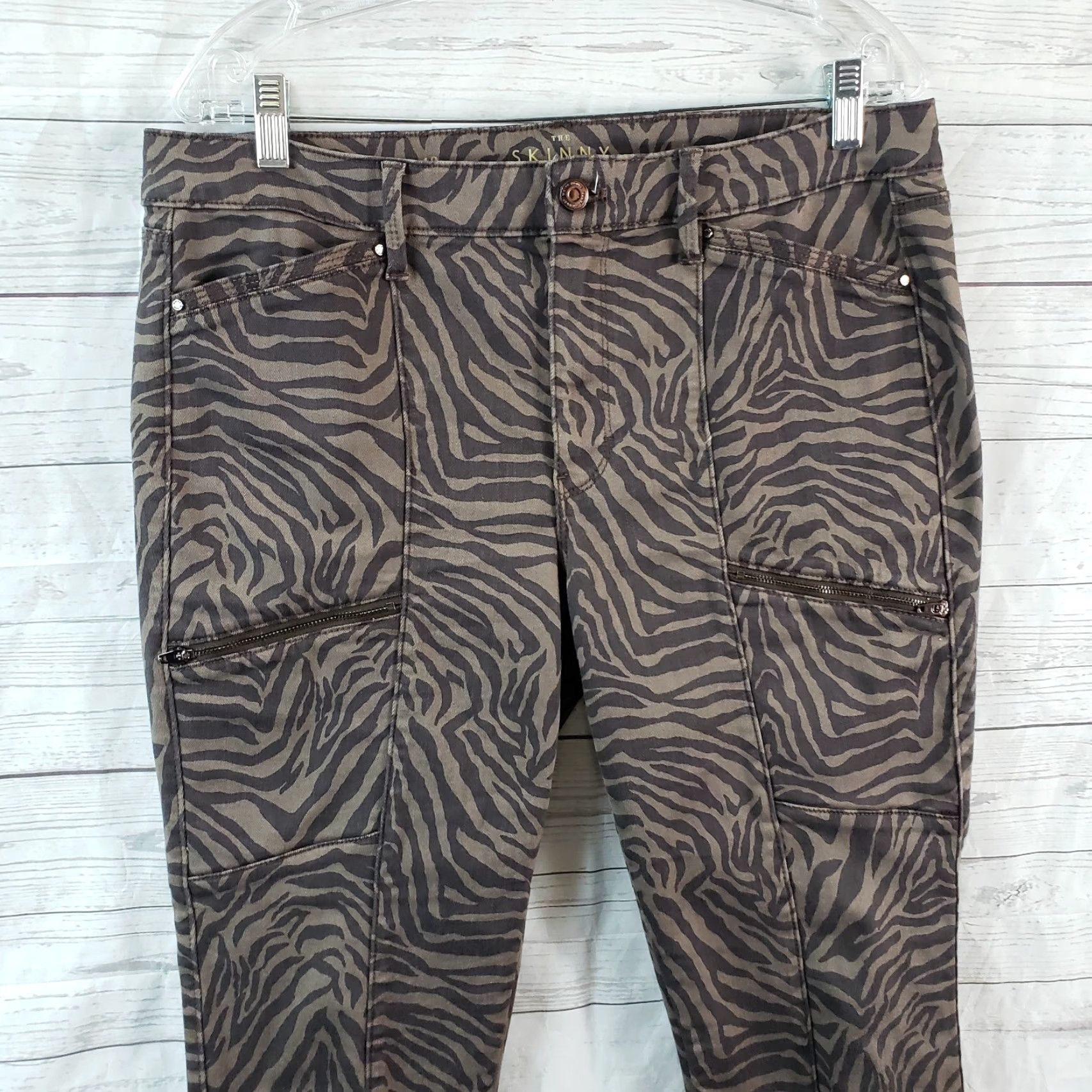 White House Black Market White House Black Market Jeans Womens Skinny Crop Sz 12 Brown Animal Print Size 34" / US 12 / IT 48 - 2 Thumbnail